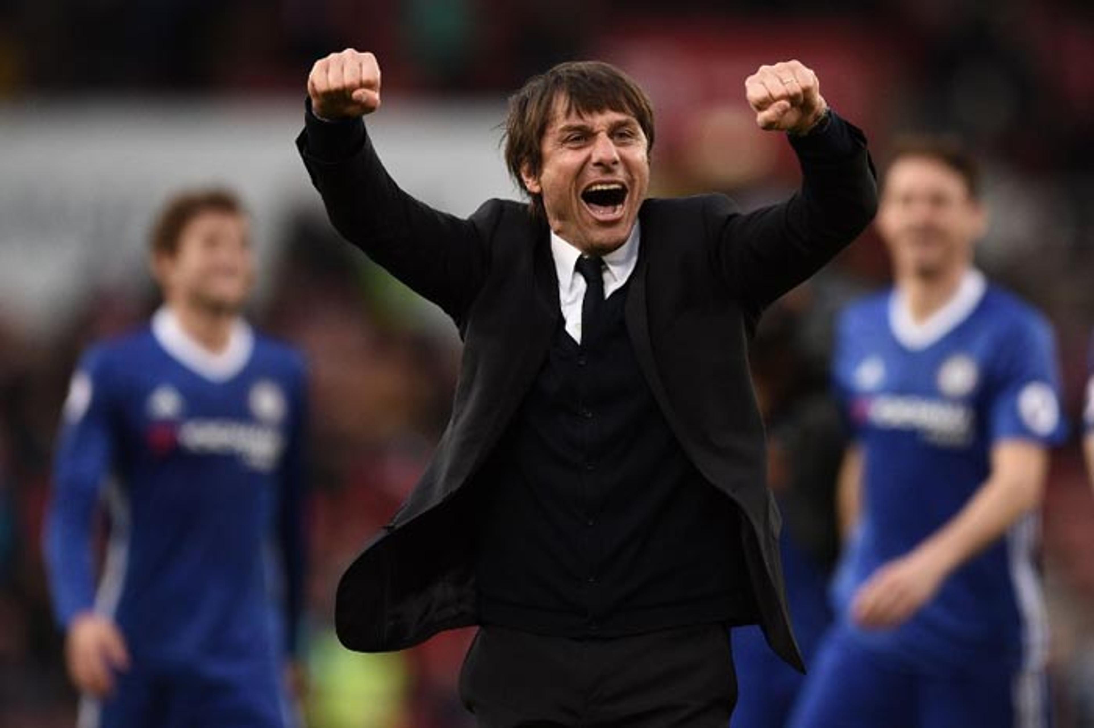 Antonio Conte é eleito melhor técnico da temporada por revista inglesa