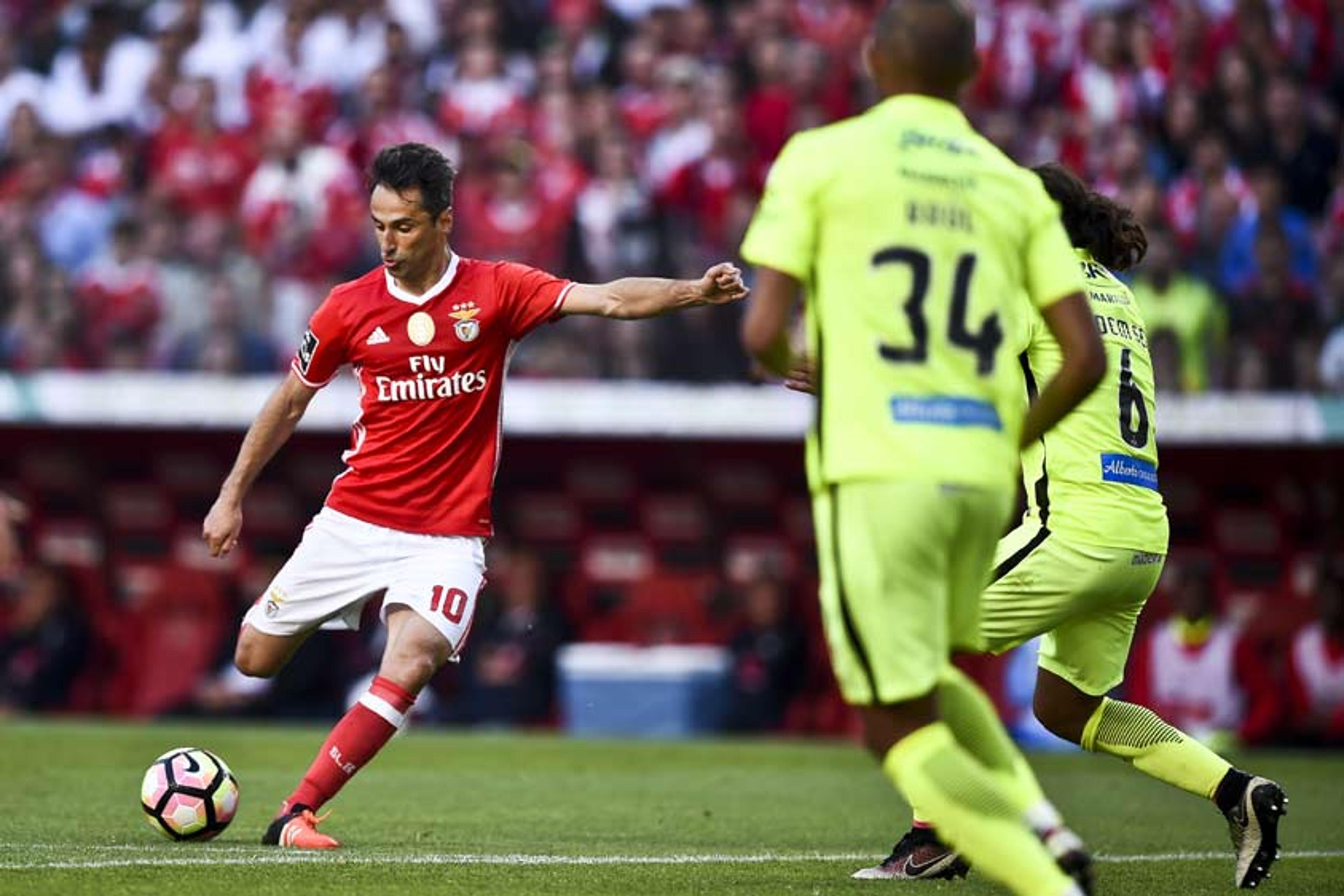 Jonas brilha e comanda vitória do Benfica no Campeonato Português