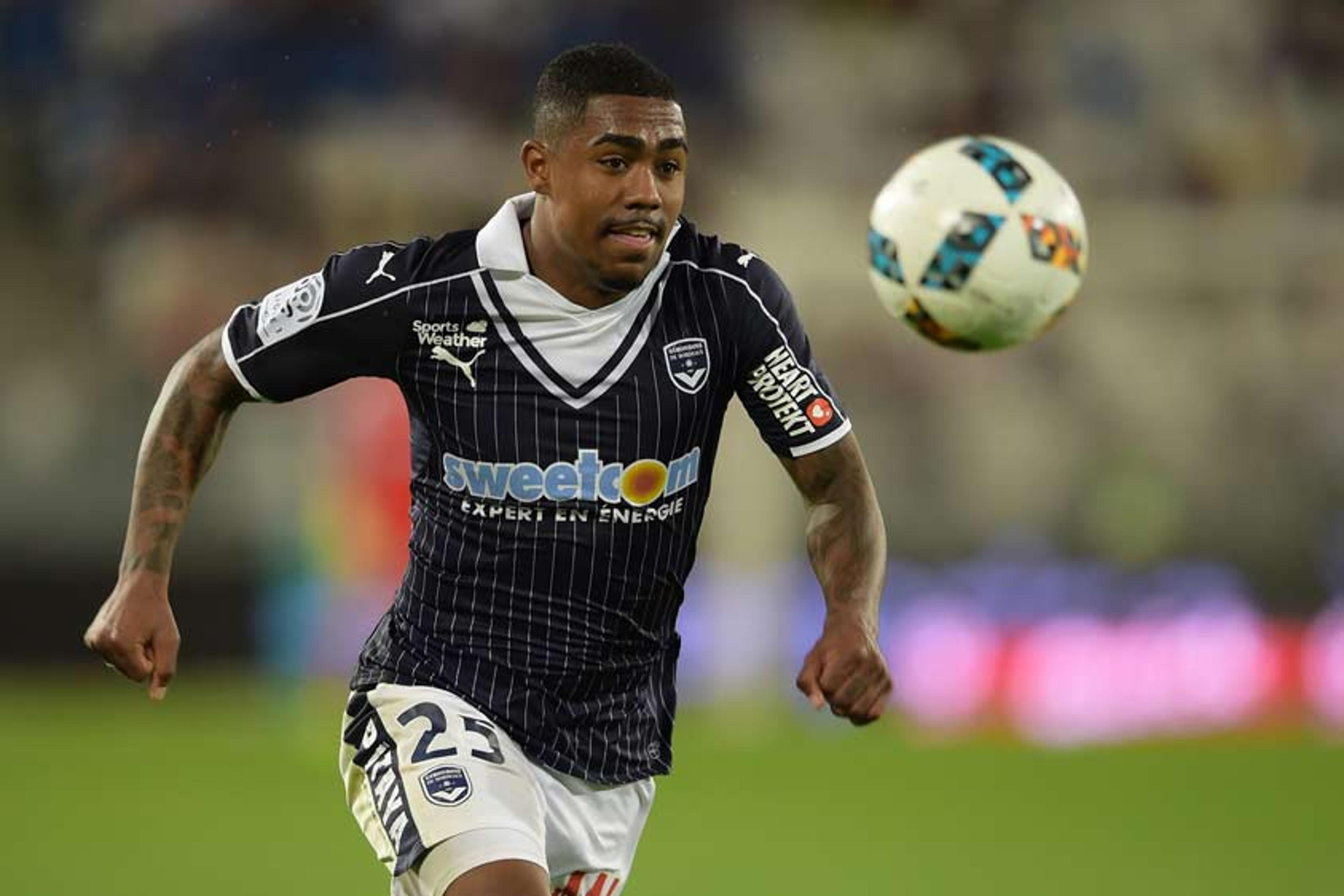 Sem envolver Pablo, Corinthians vende 15% de Malcom ao Bordeaux