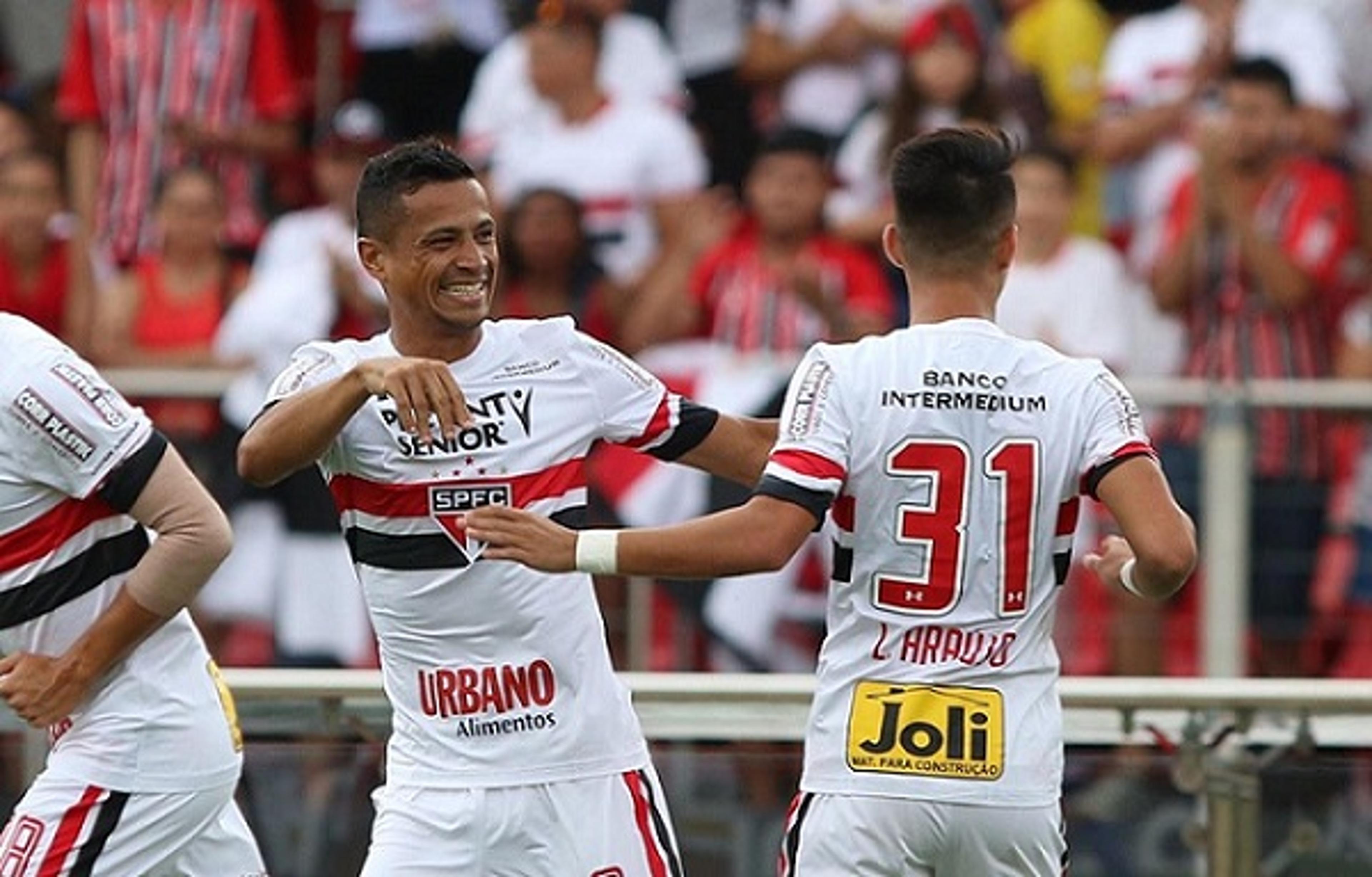 Cícero minimiza fortuna gasta pelo Palmeiras: ‘Dinheiro não faz gol’