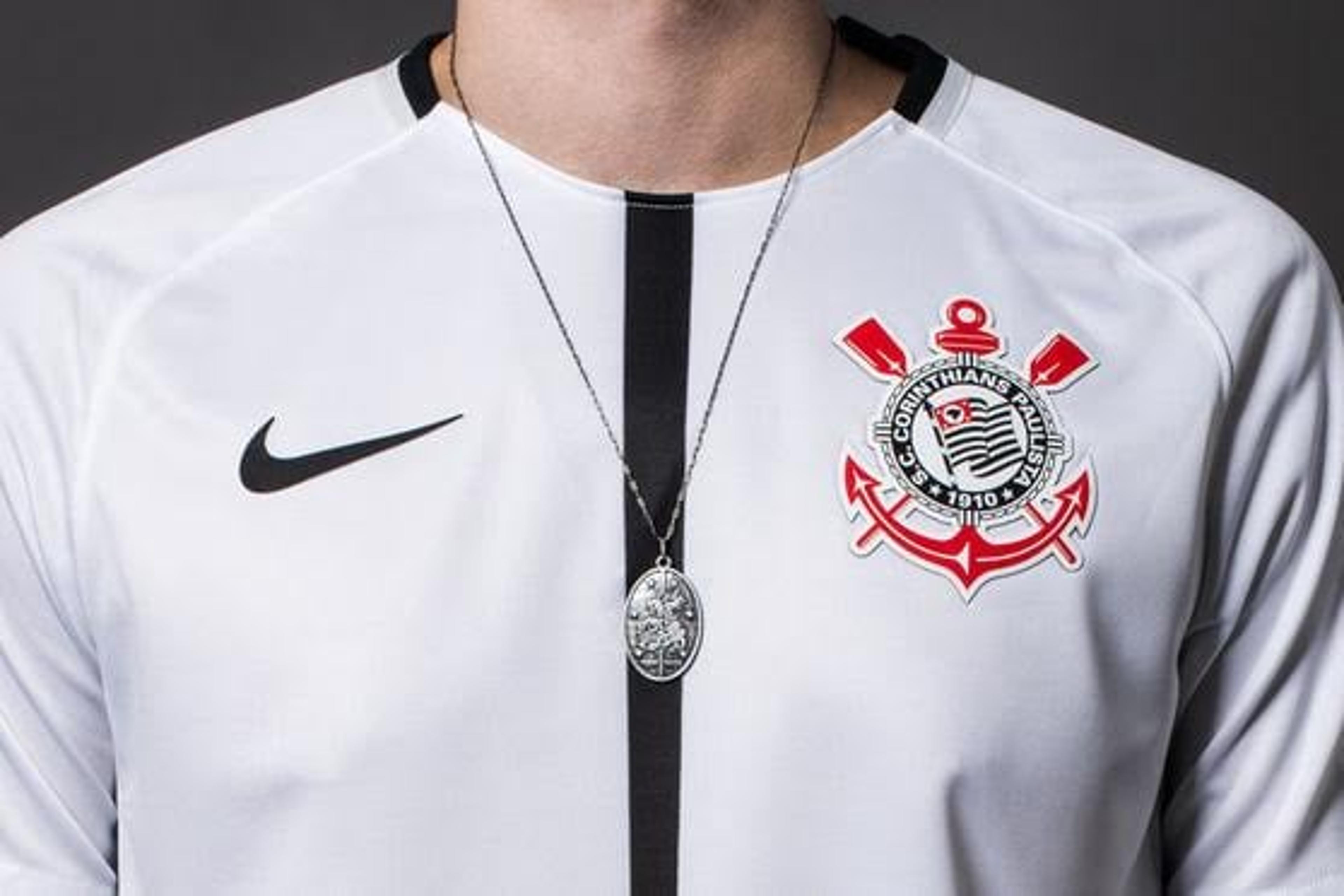 Corinthians renova contrato de fornecimento com a Nike até 2029