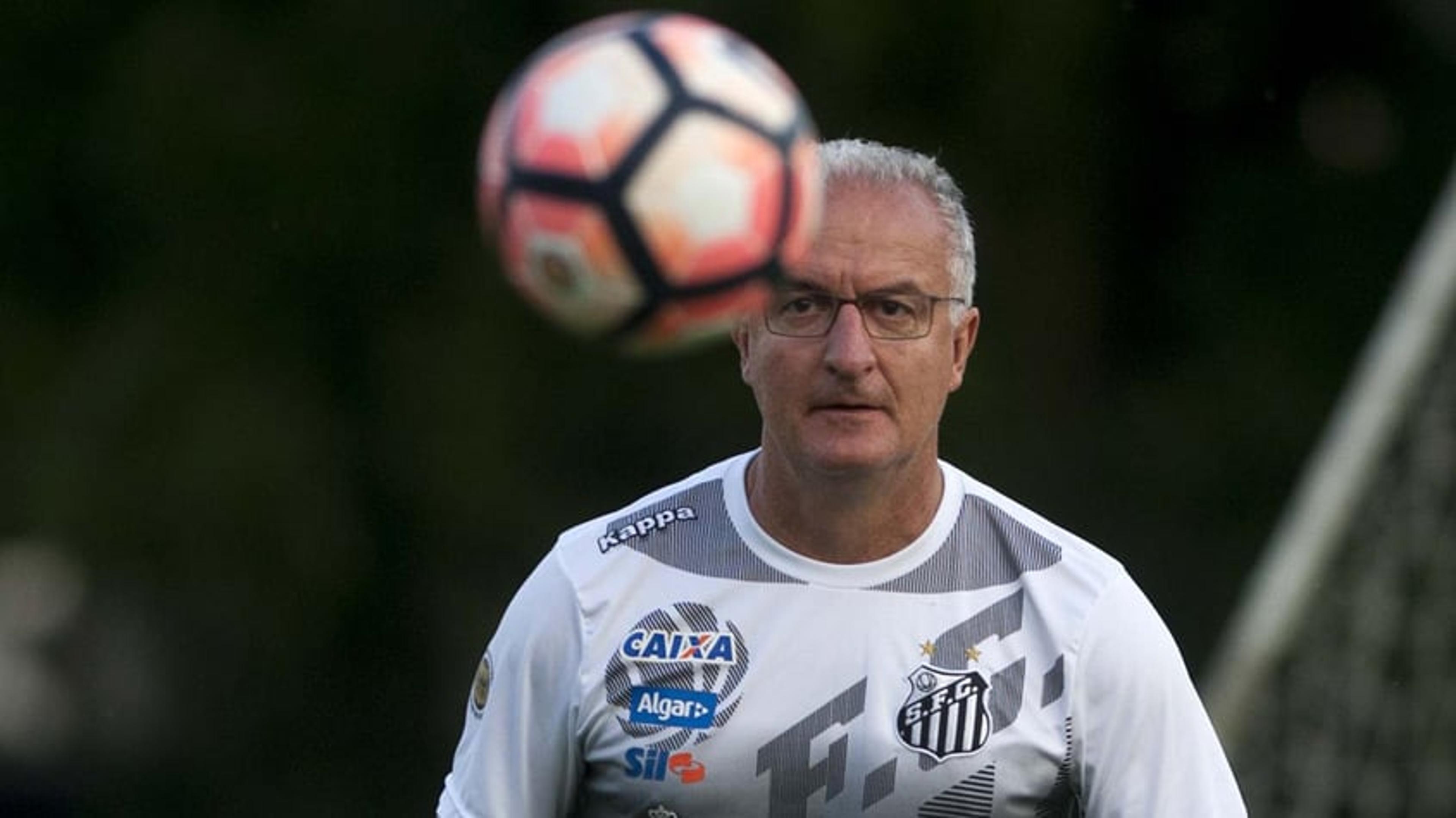 Dorival Júnior pede ajuda da torcida para recolocar São Paulo nos trilhos