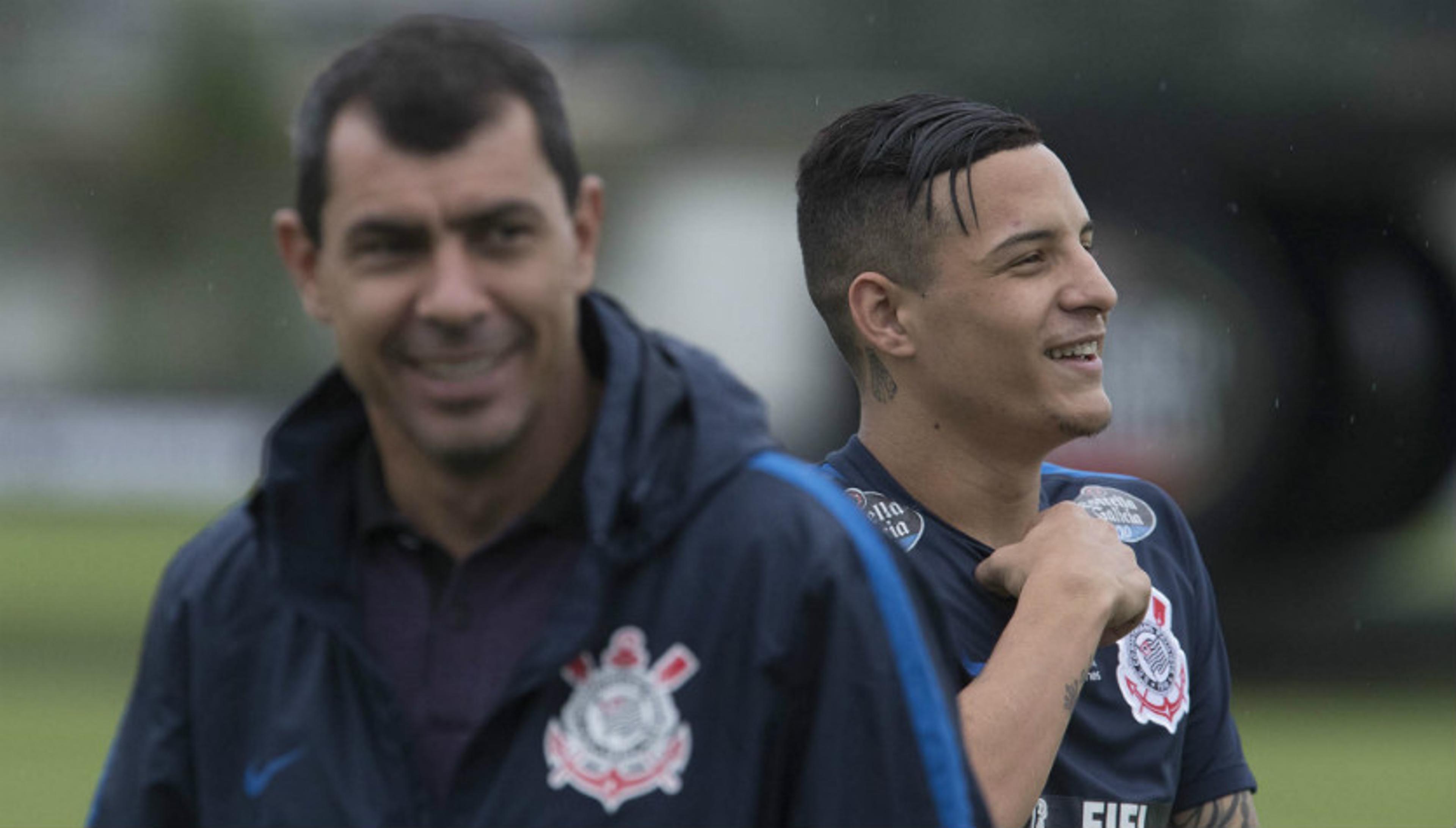 Corinthians traça planos: reforçar o elenco para prevenir possíveis saídas