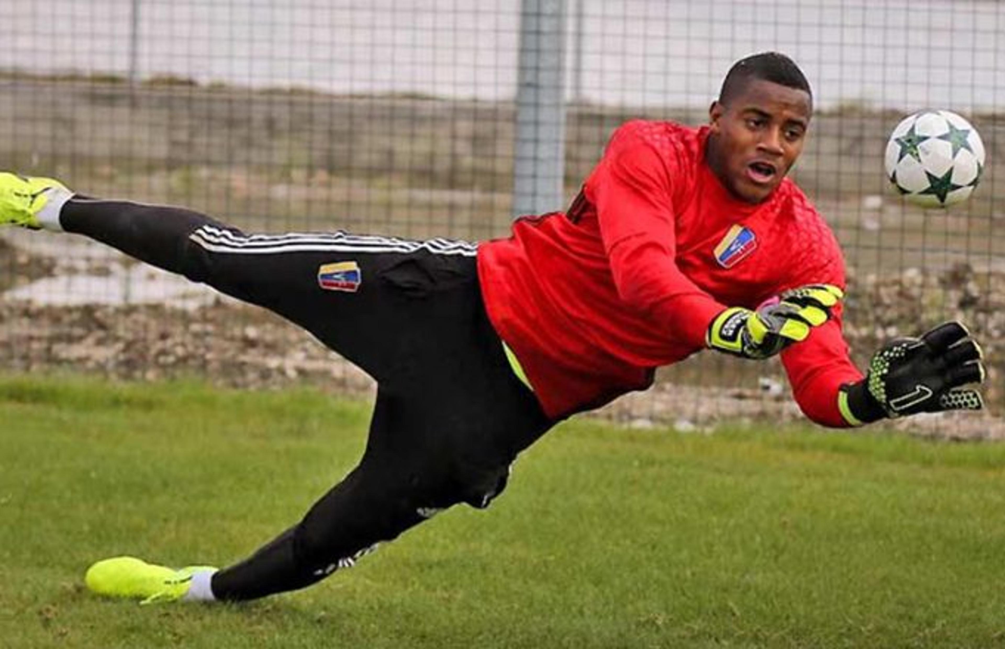 Com sequência tripla de defesas, goleiro garante empate do Millonarios no clássico colombiano