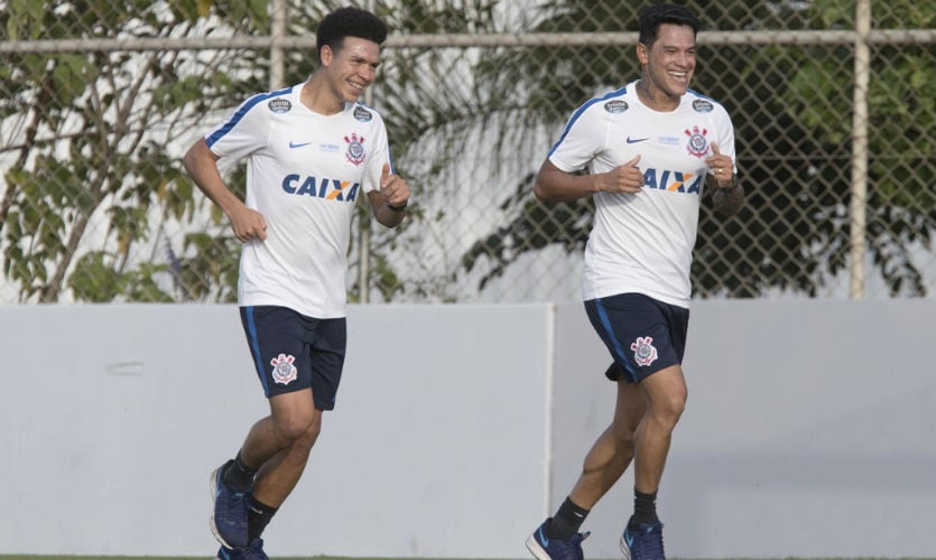 Apesar de sugestões, Corinthians tem plano: resgatar contratados de 2016