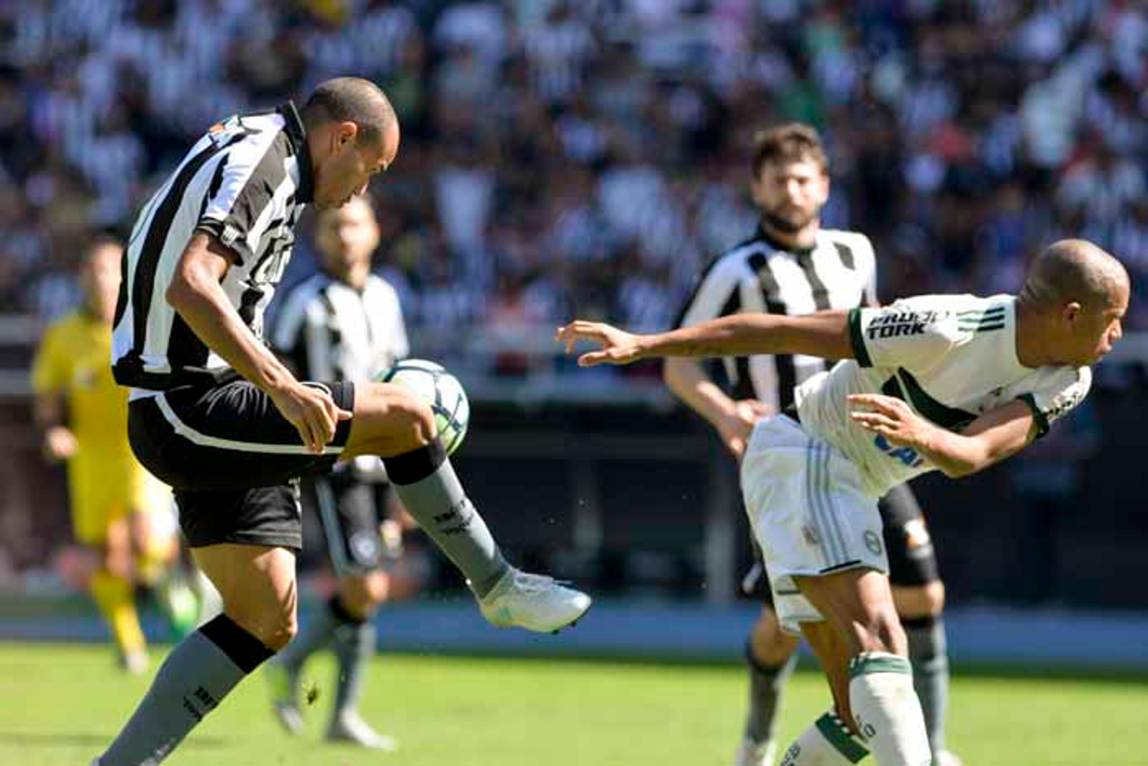 Coritiba x Botafogo: prováveis times, onde ver, desfalques e palpites