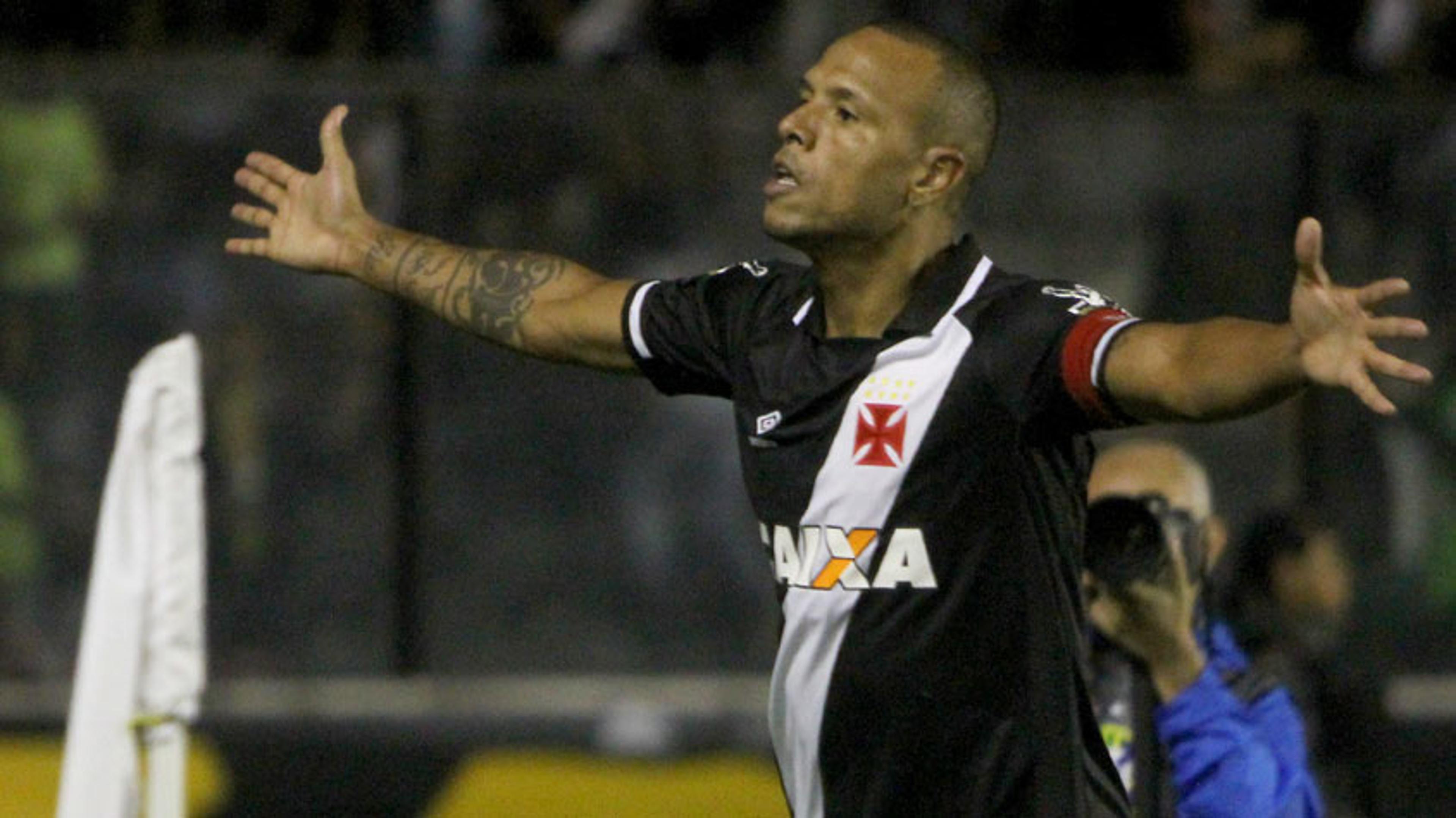 Luis Fabiano, do Vasco, é o Jogador TIM 4G da rodada