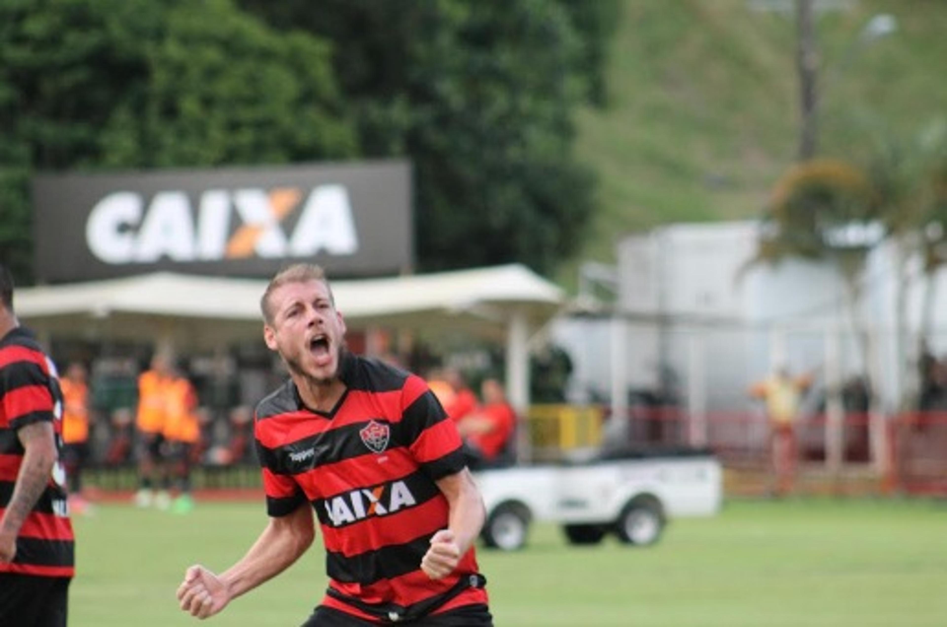 Volante do Vitória aprova arbitragem paulista na final do Campeonato Baiano: “Uma escolha acertada”