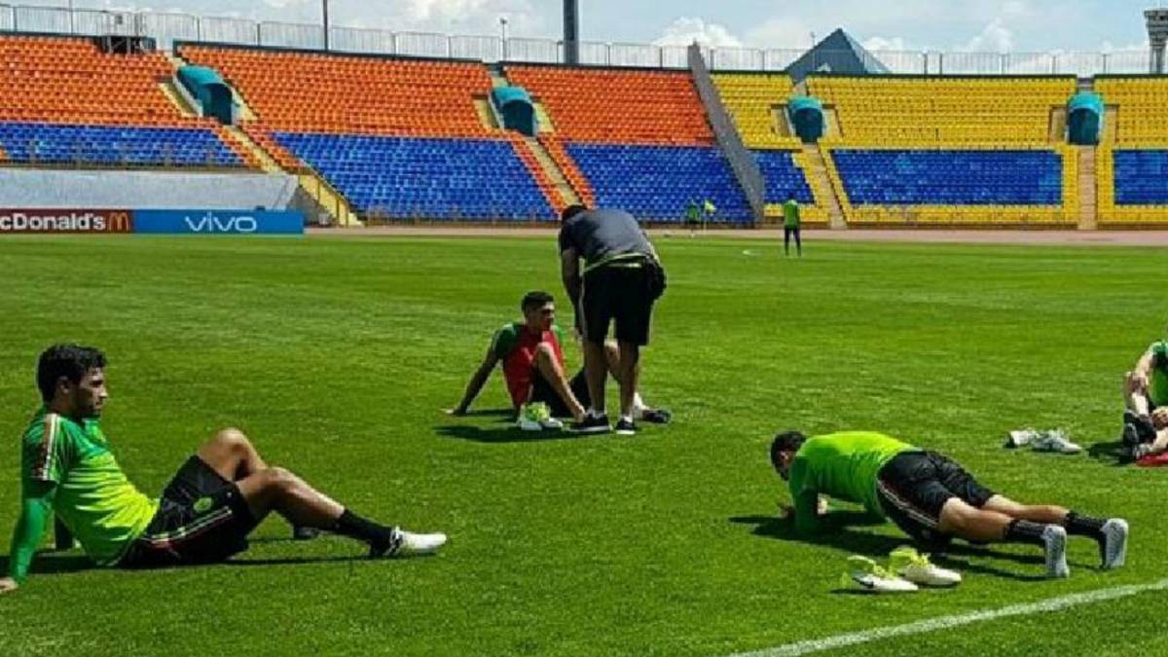 Seleção do México volta aos trabalhos após empate contra Portugal