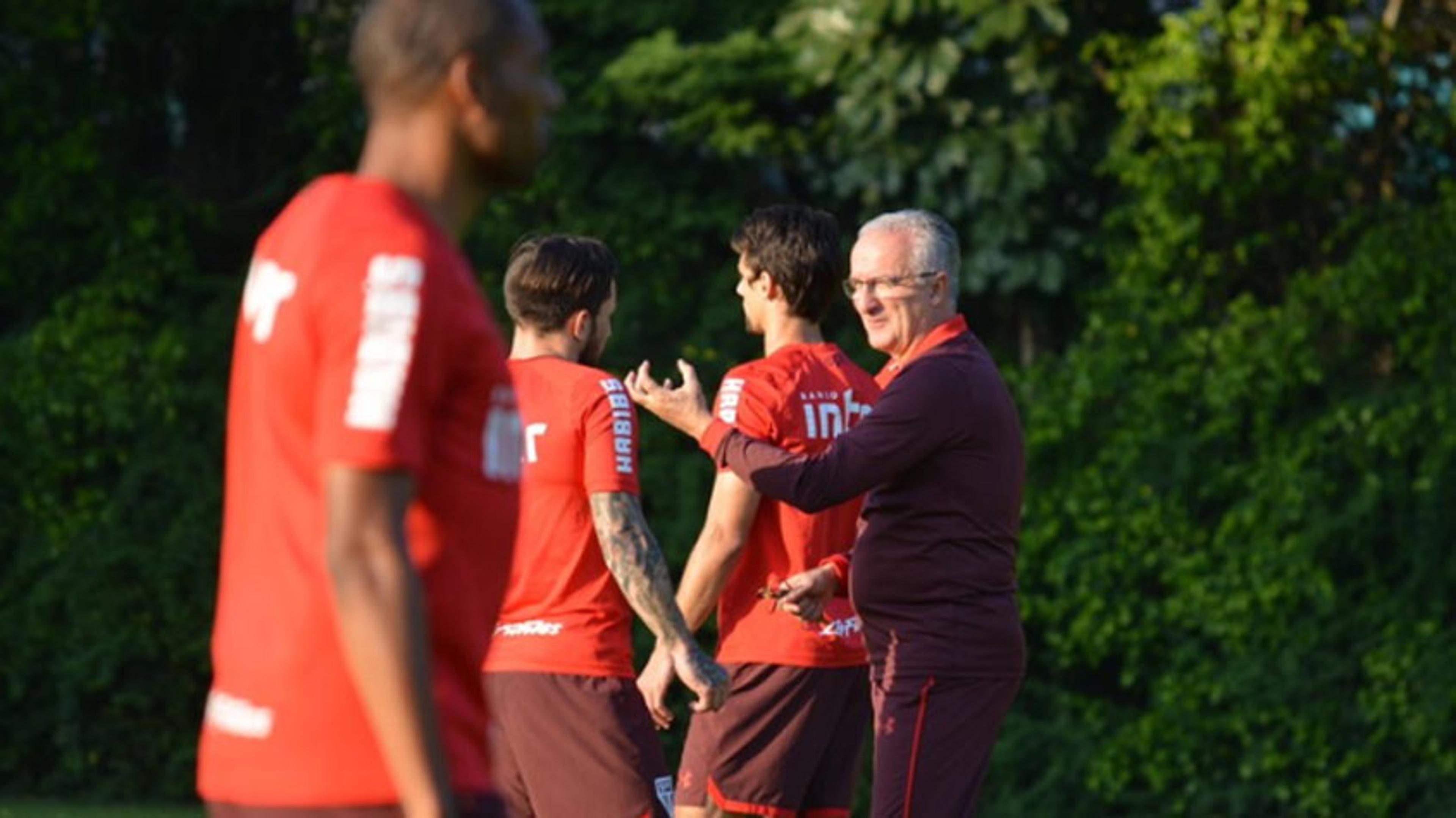 Em movimentação tática, Dorival indica que repetirá time no São Paulo