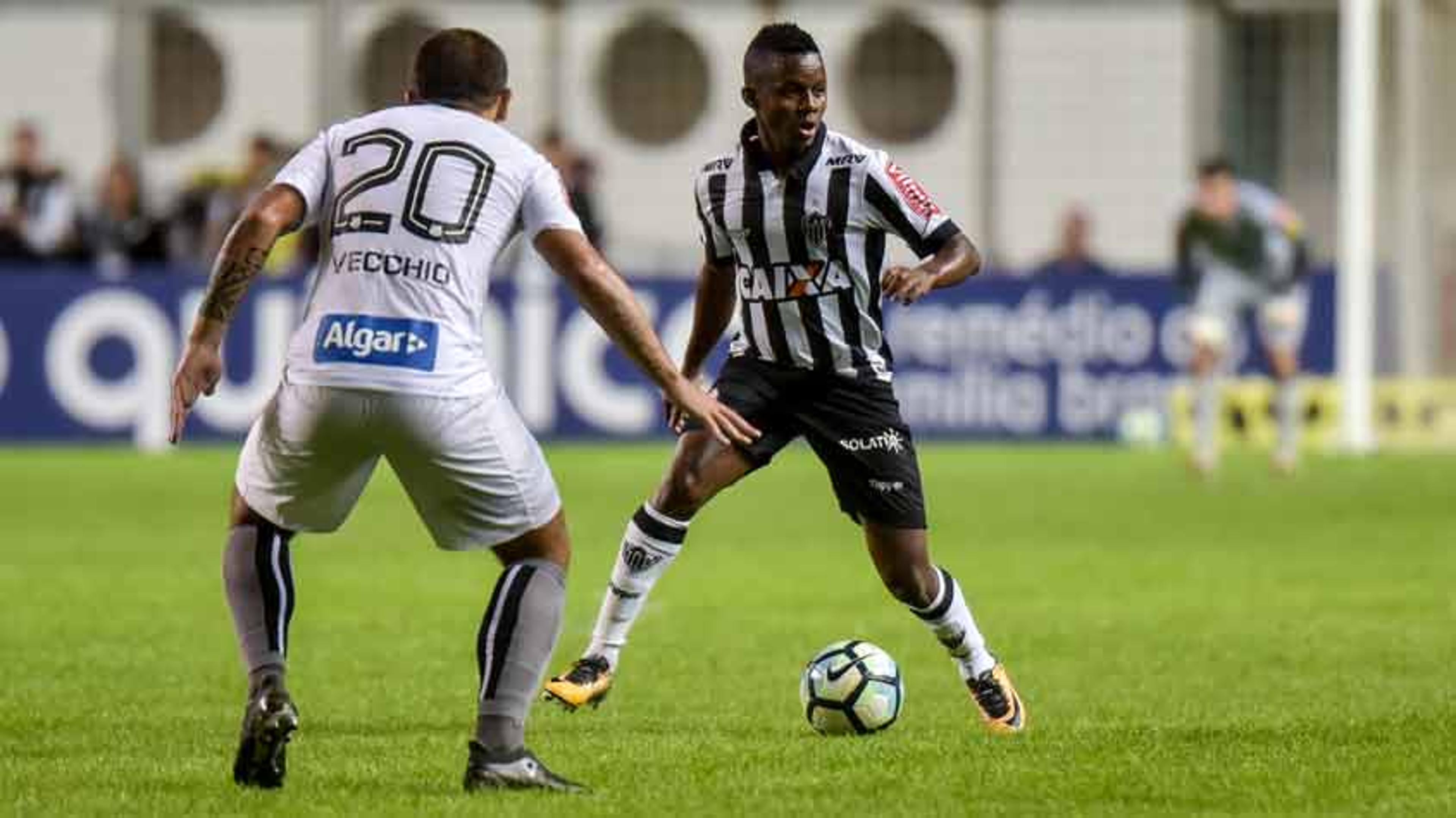 Santos x Galo: confira prováveis times, onde ver, desfalques e palpites