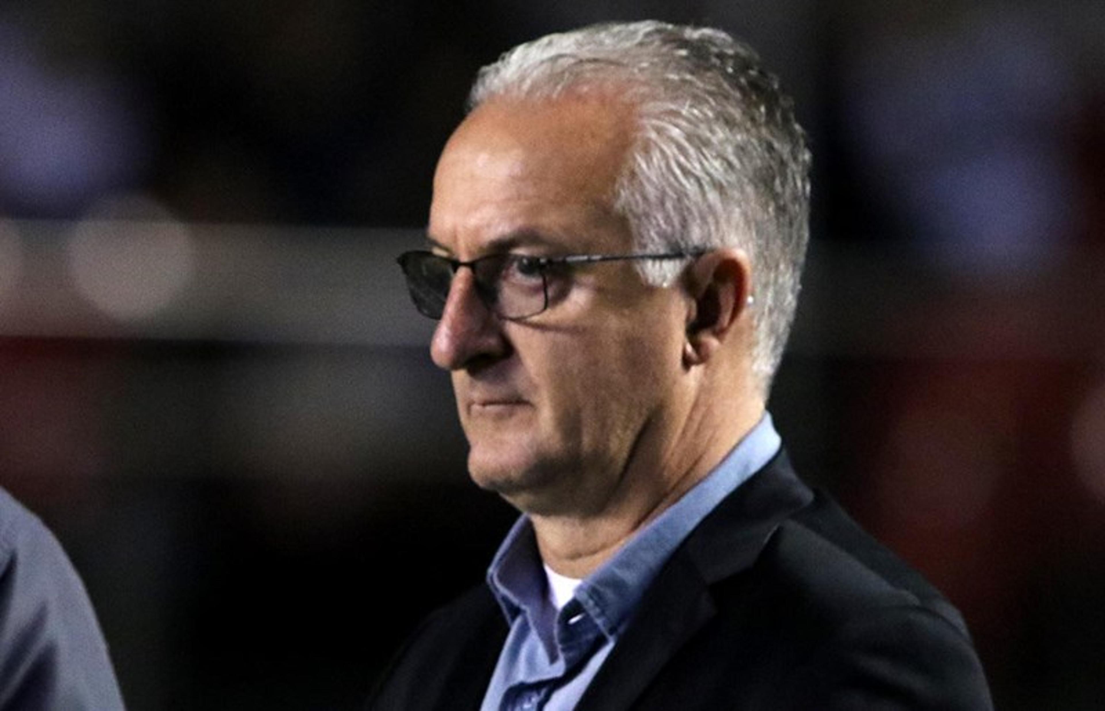 Dorival troca Buffarini por Bruno e lamenta ausência de Lugano