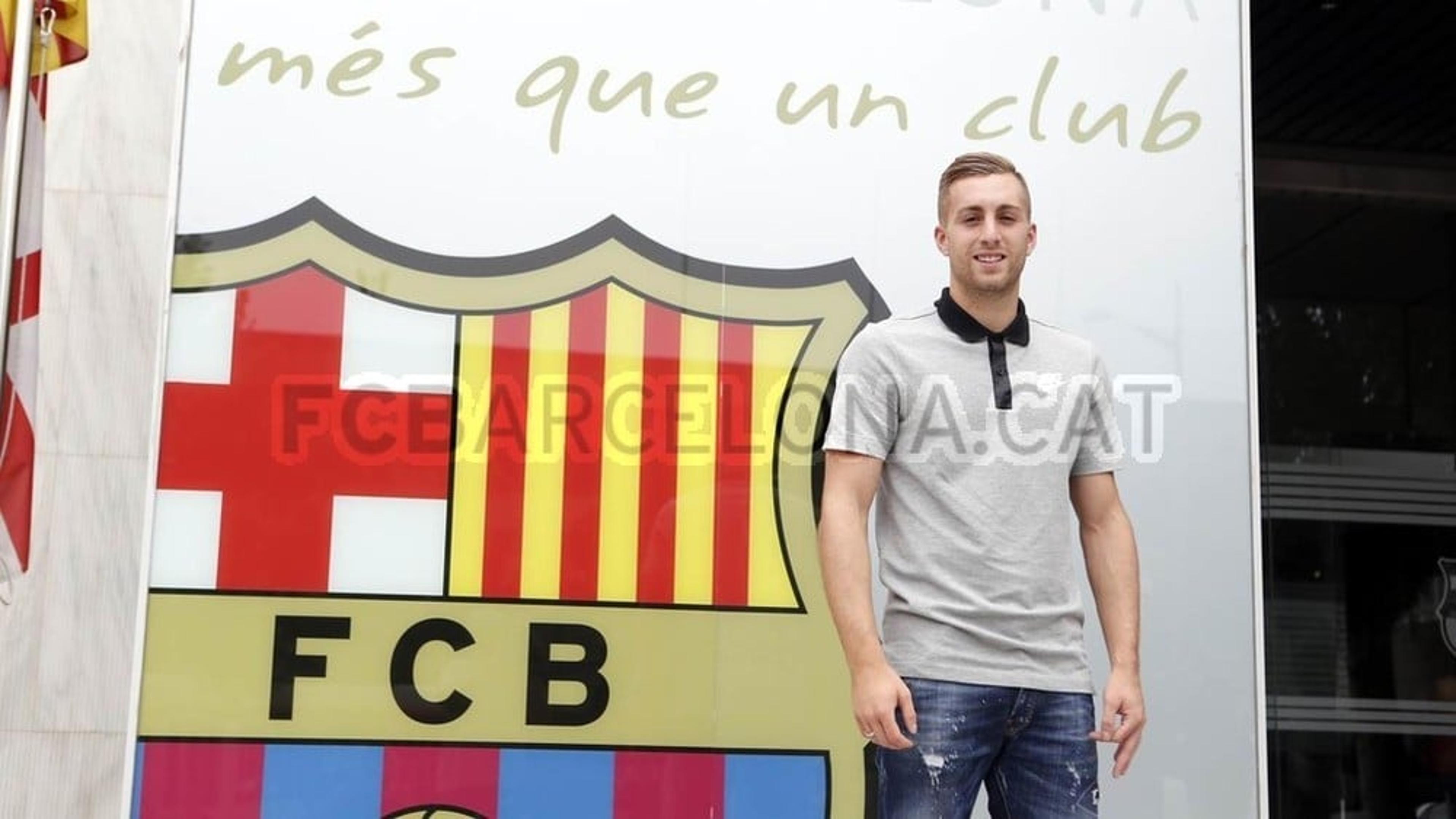 Deulofeu é apresentado no Barcelona: ‘Muito feliz por voltar ao clube’