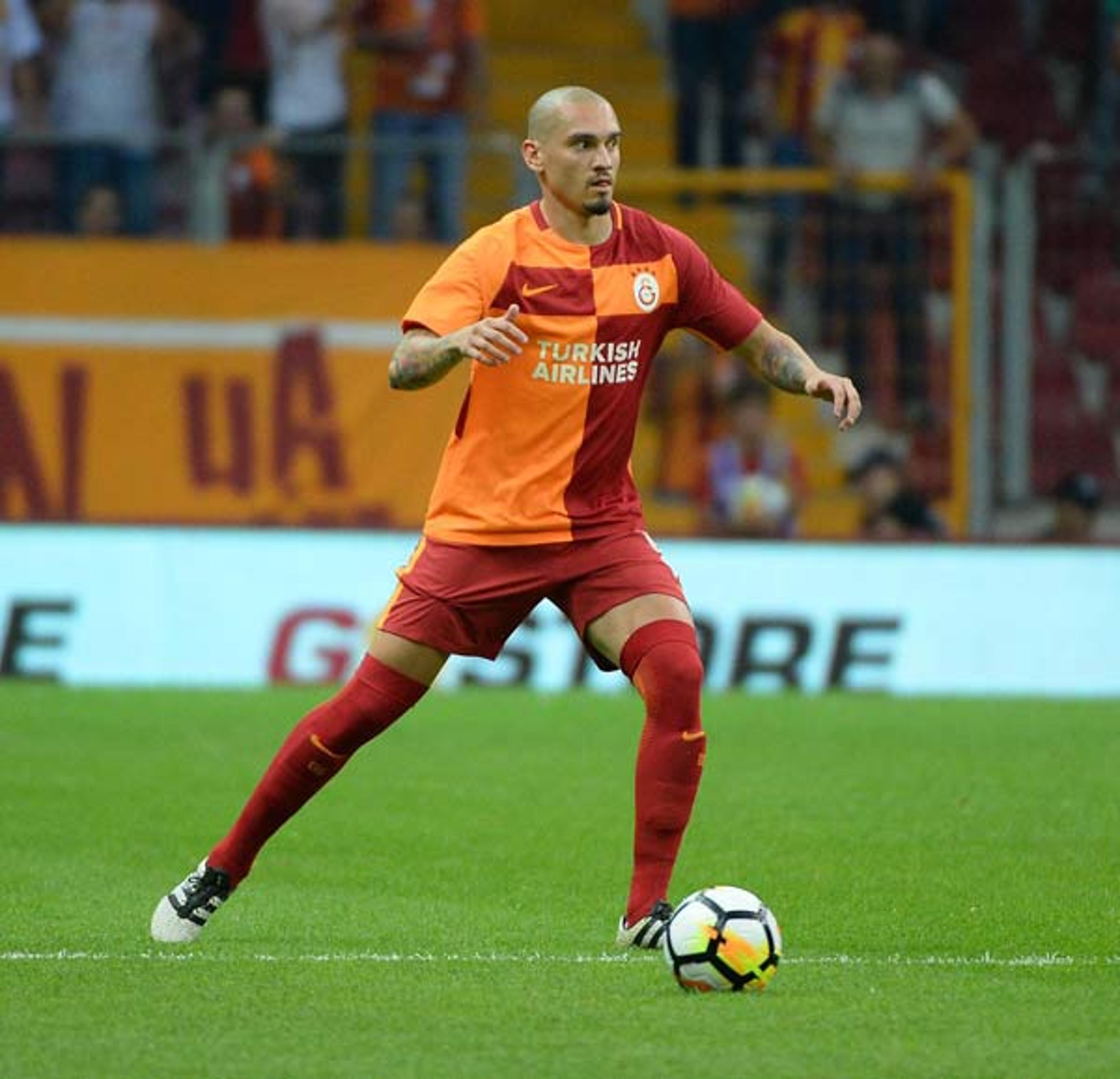 Maicon é titular, mas não evita queda do Galatasaray na Liga Europa