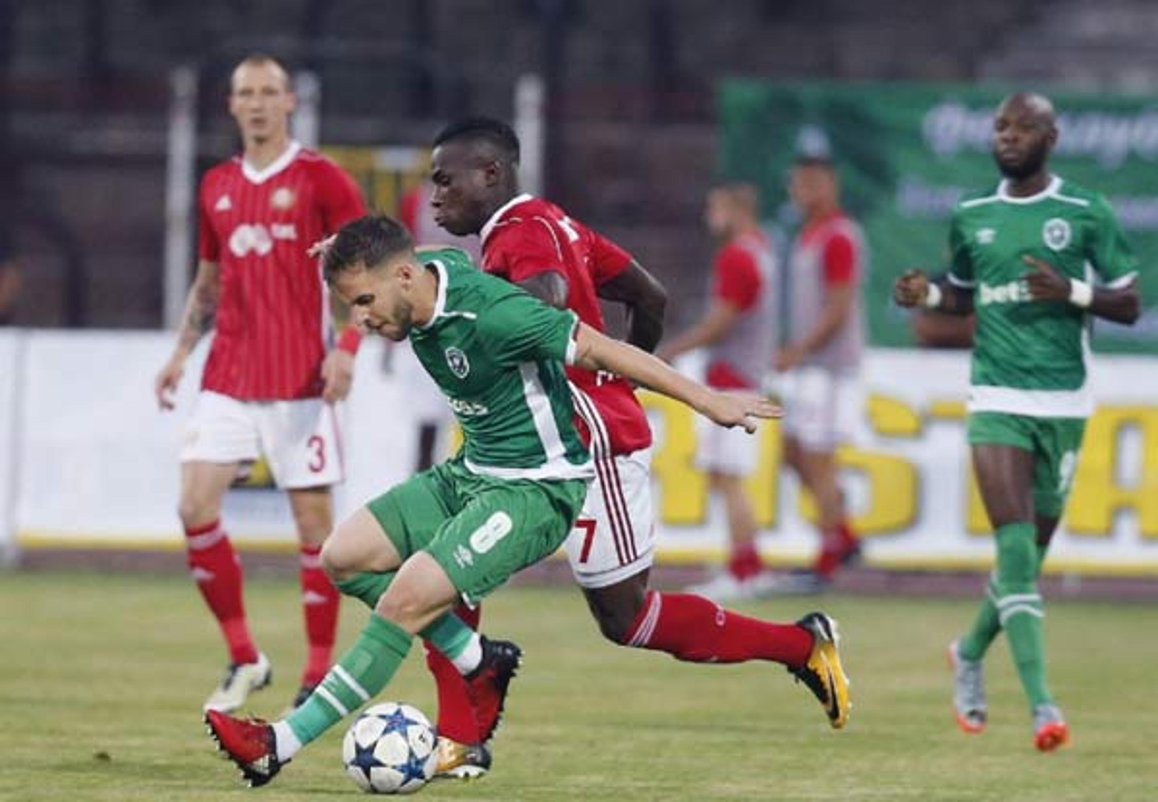 Campeão búlgaro, Sasha reencontra ex-clube em vitória no clássico