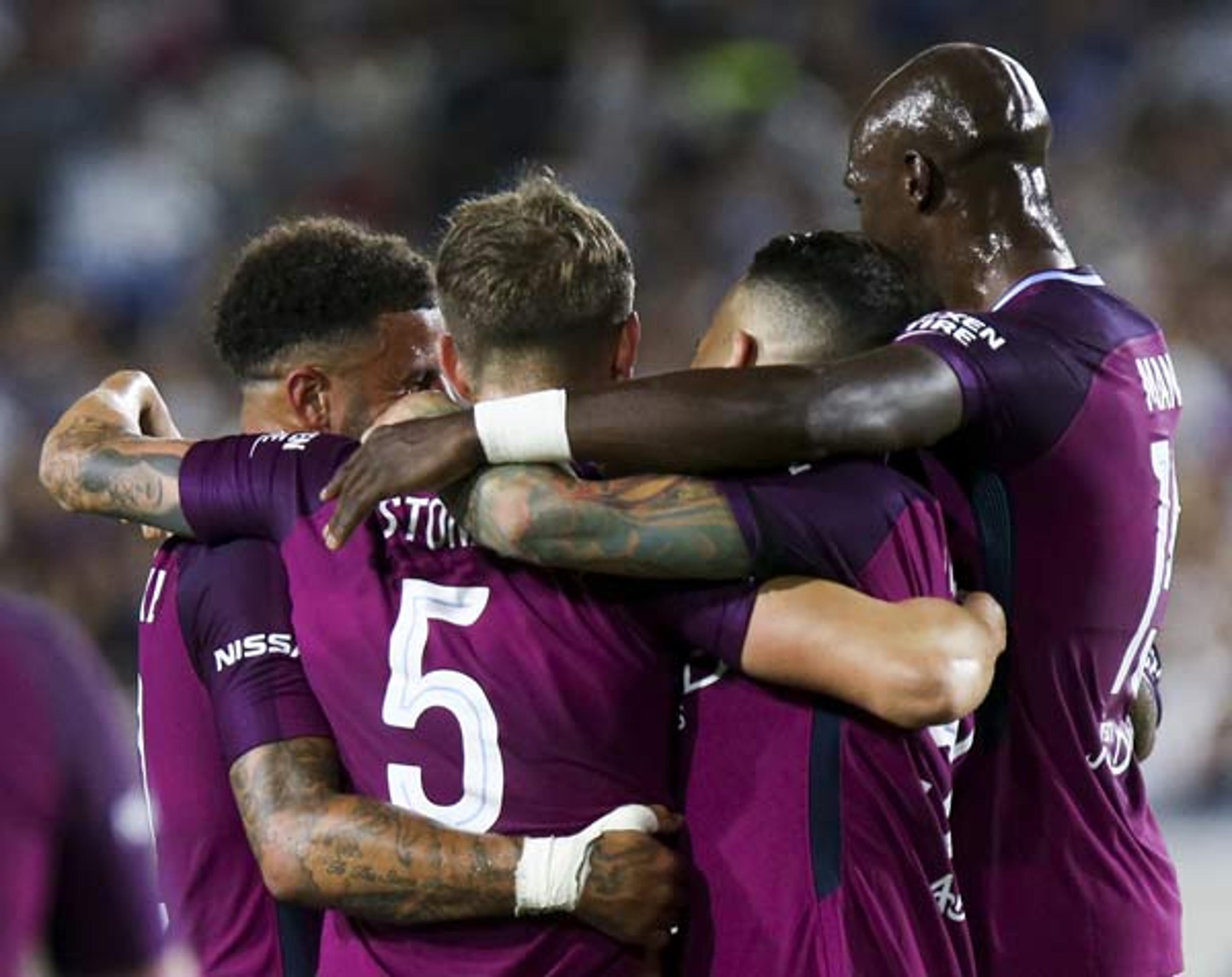 Manchester City massacra o Real Madrid em torneio amistoso nos EUA