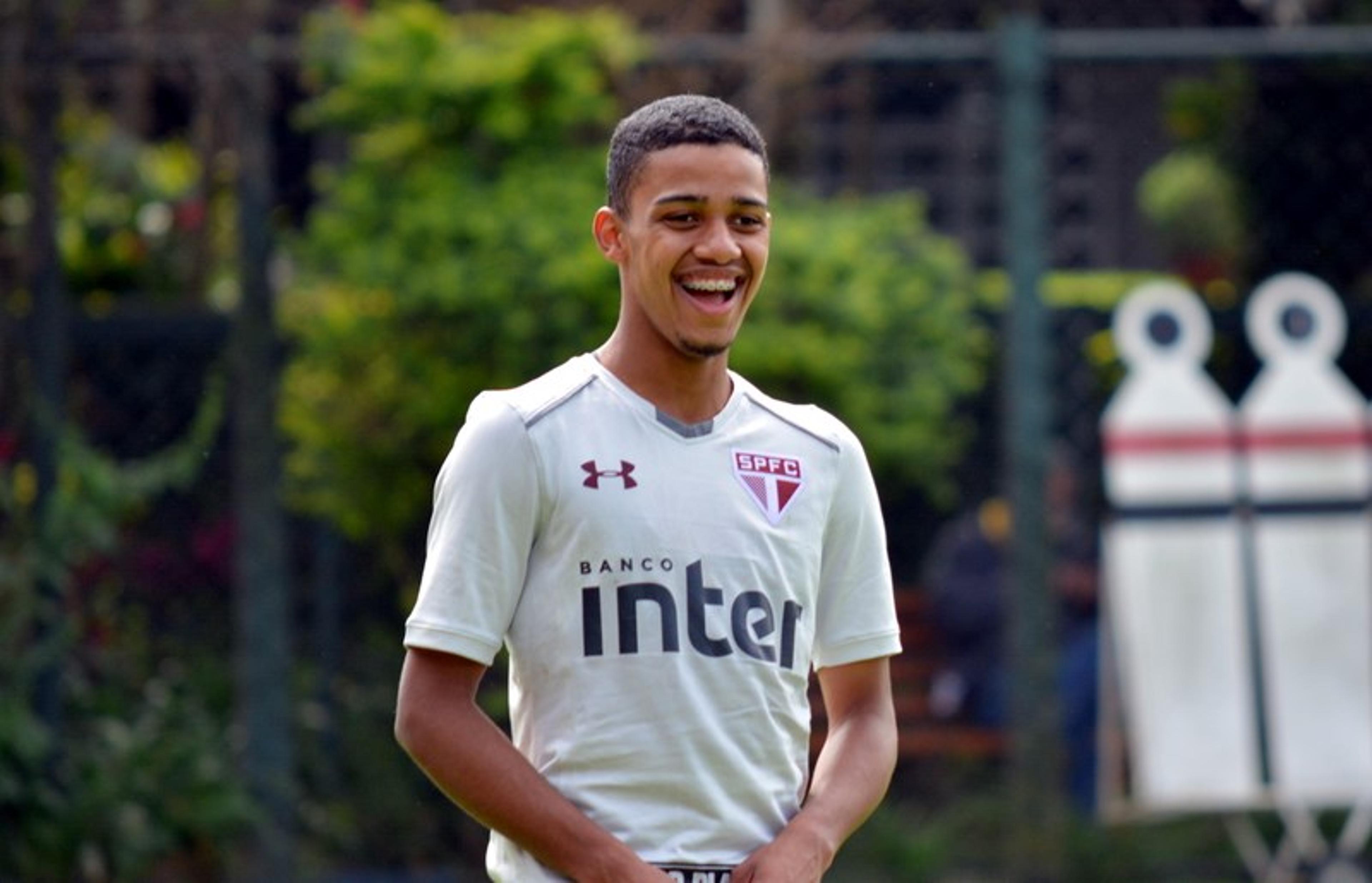 Hernanes e Lucas Fernandes não treinam e Brenner ganha chance