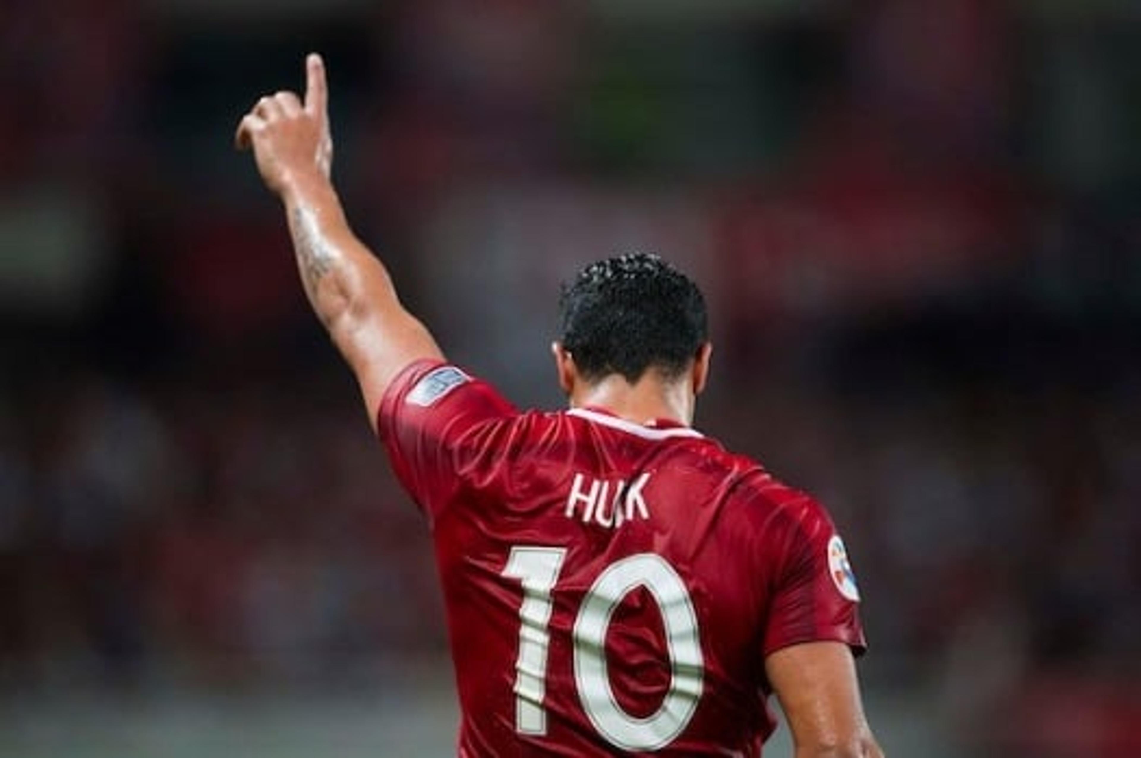 Com gol de Hulk, Shanghai SIPG vence e mantém 100% na China