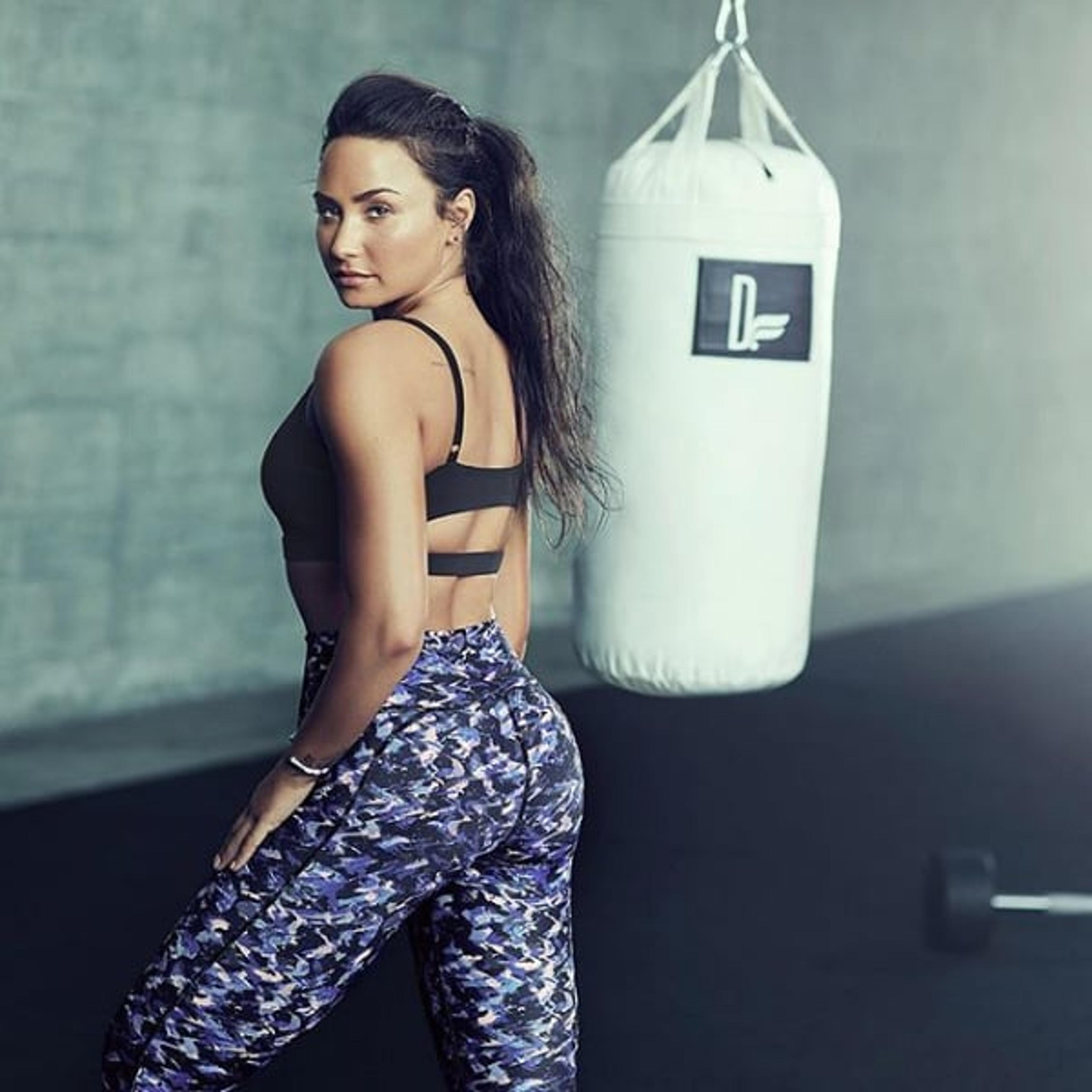 Demi Lovato vai cantar hino dos EUA antes de Mayweather x McGregor