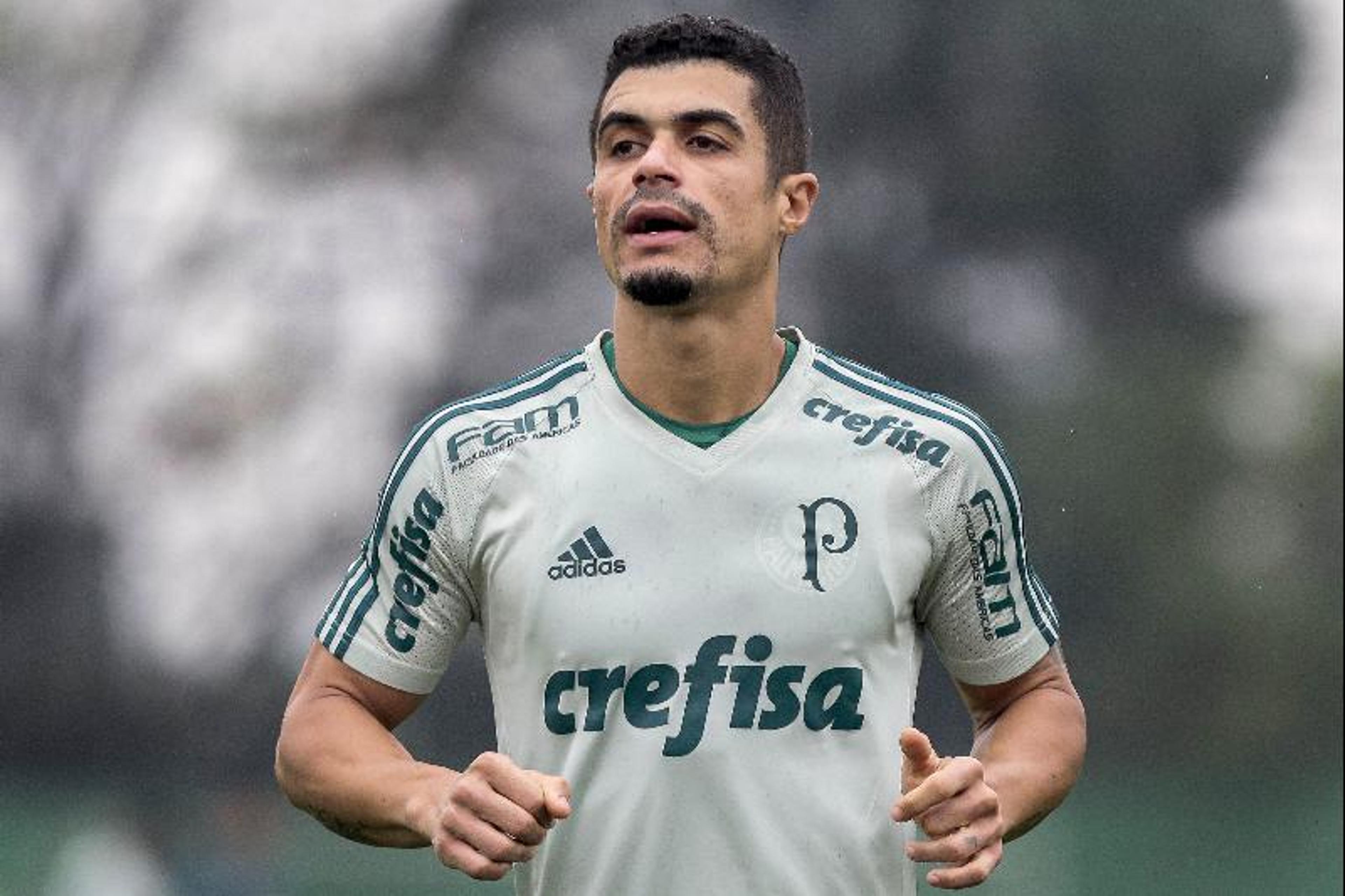 De olho no clássico contra Santos: Palmeiras tem 3 titulares pendurados