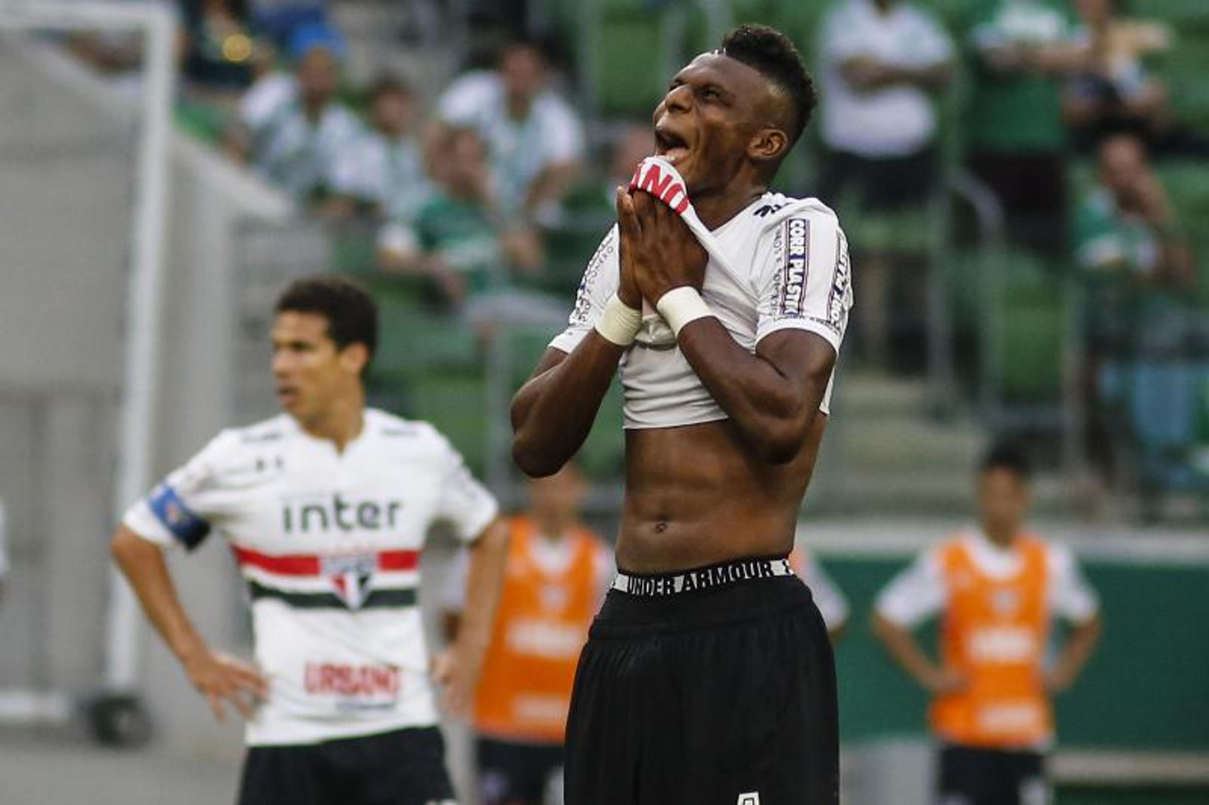 Arboleda projeta ‘final’ contra o Flamengo e convoca torcida tricolor