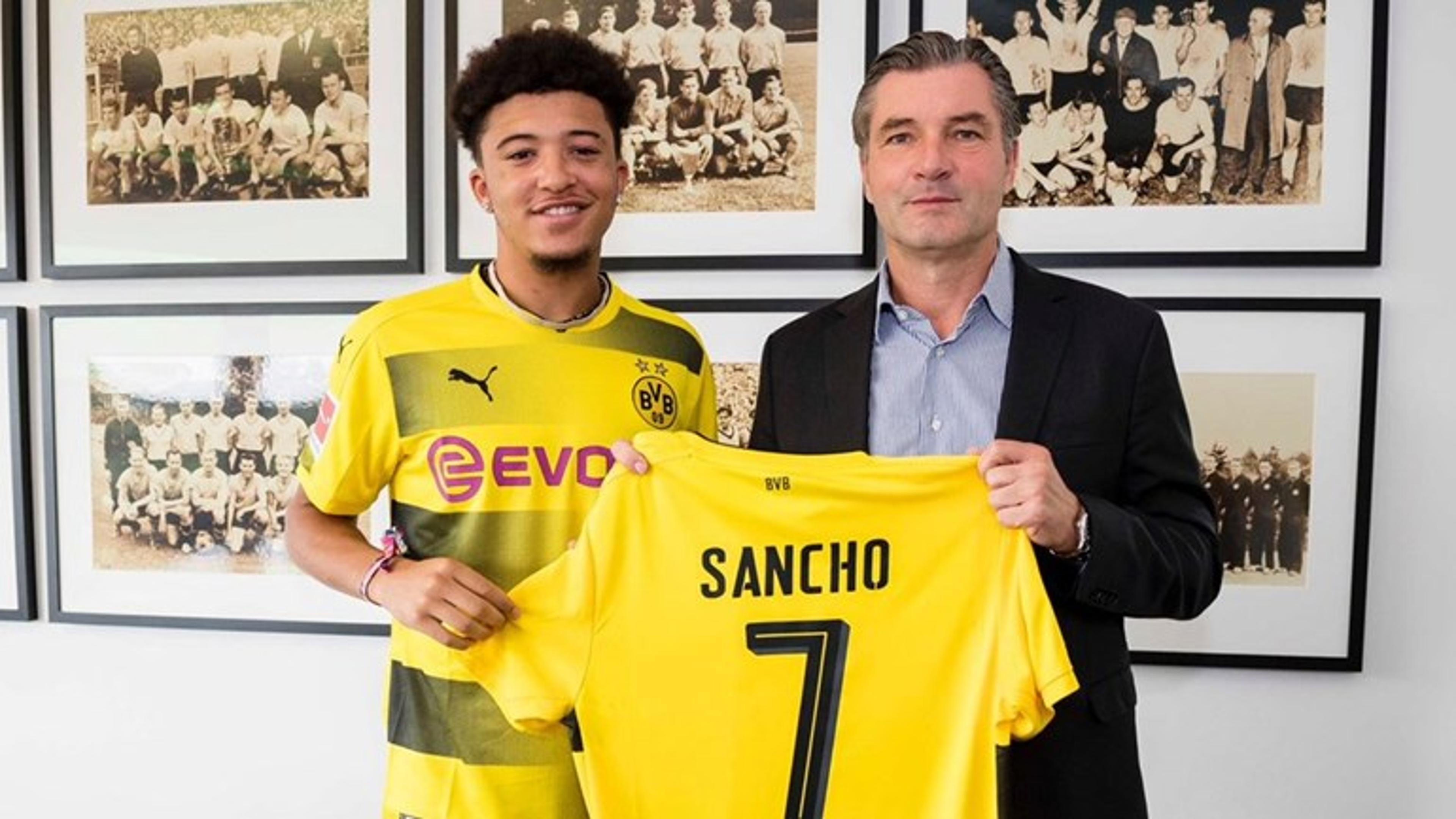 Ex-City, melhor jogador do Europeu sub-17 é contratado pelo Dortmund