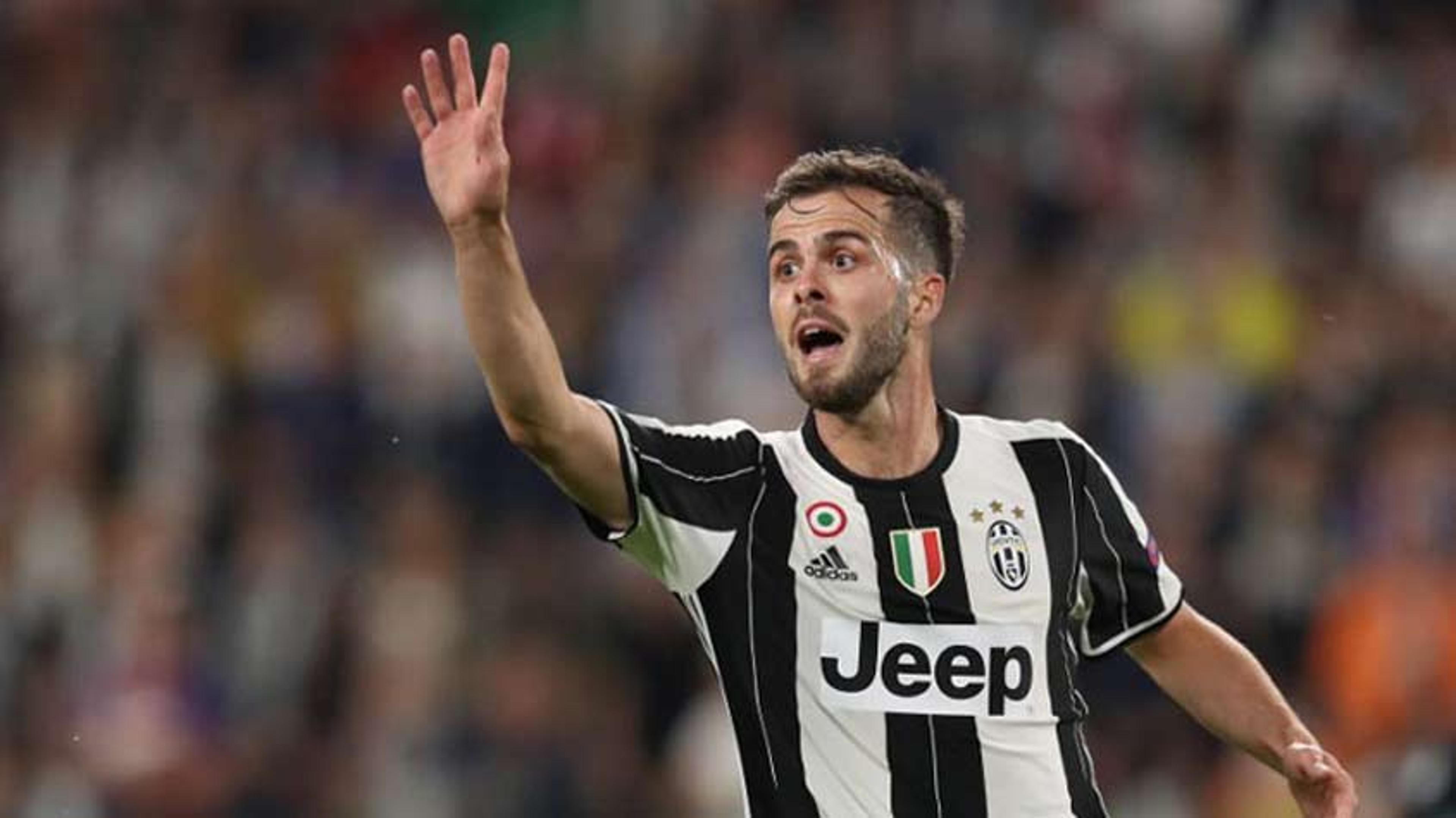 Pepe Guardiola nega busca por Pjanic: ‘Não estamos interessados’