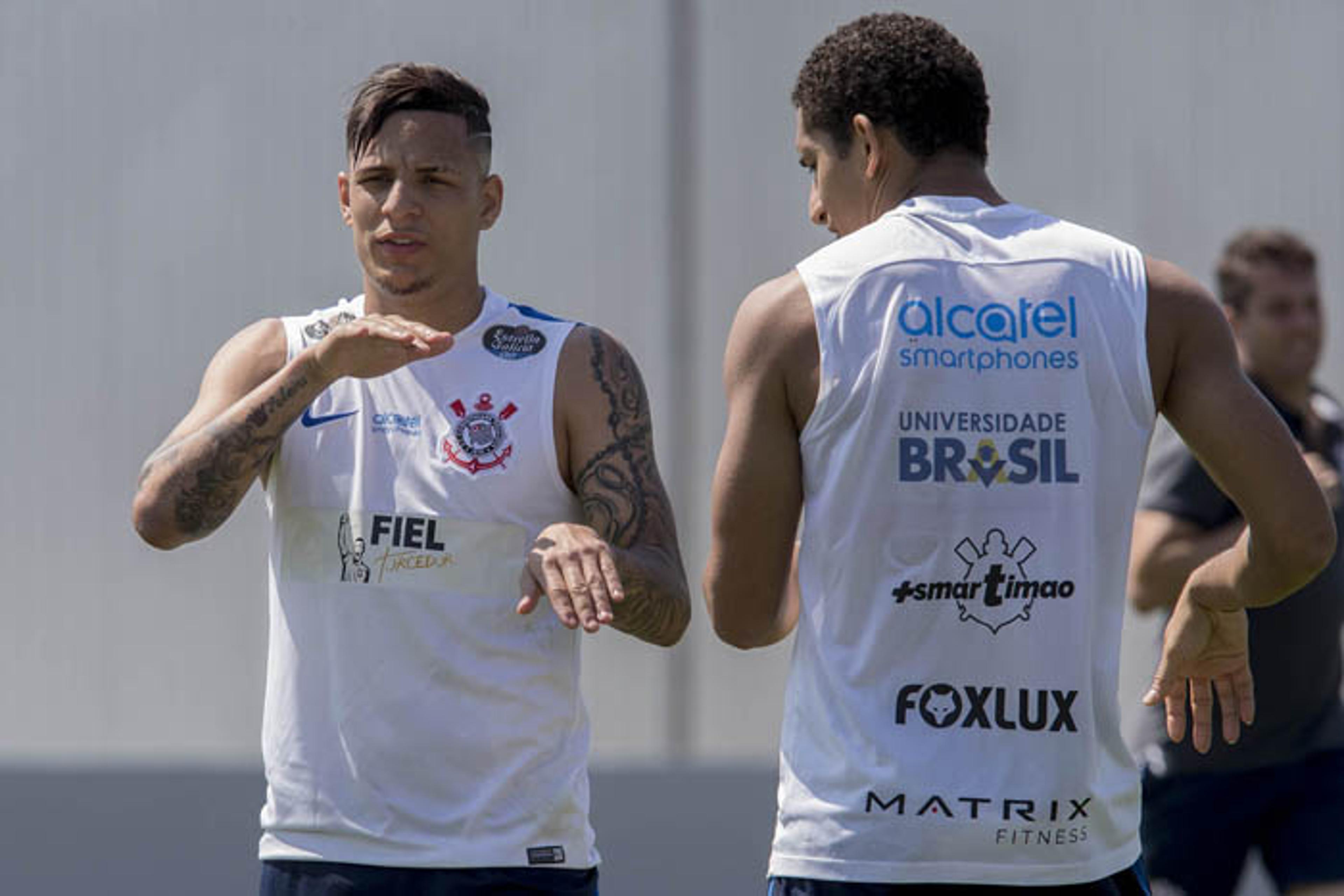 Corinthians espera Romero, mas já trabalha time titular para o clássico