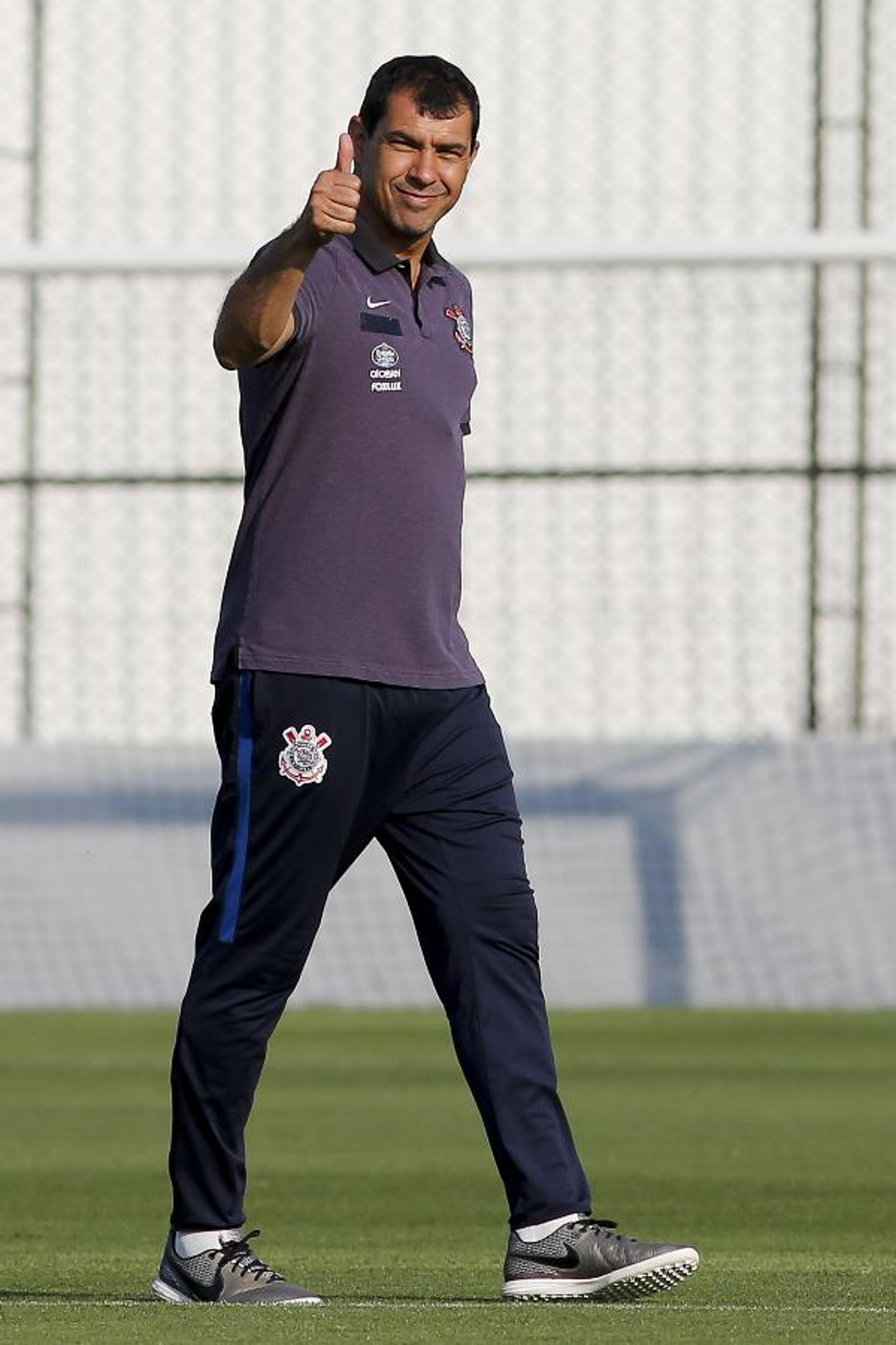 Com novidades, Corinthians treina finalizações e deve ter time ideal