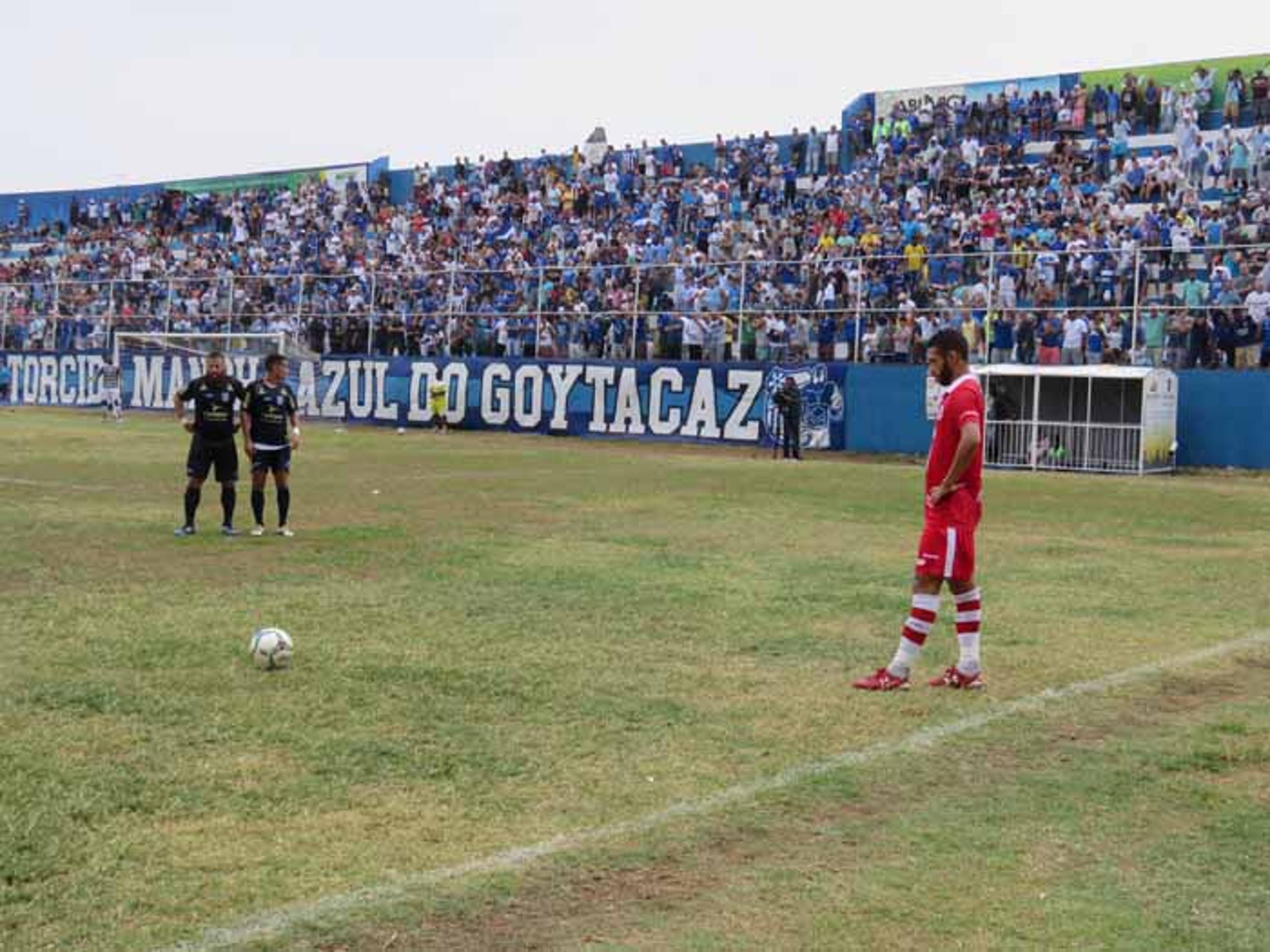 Goytacaz empata com América e leva o título da Série B1 do Carioca