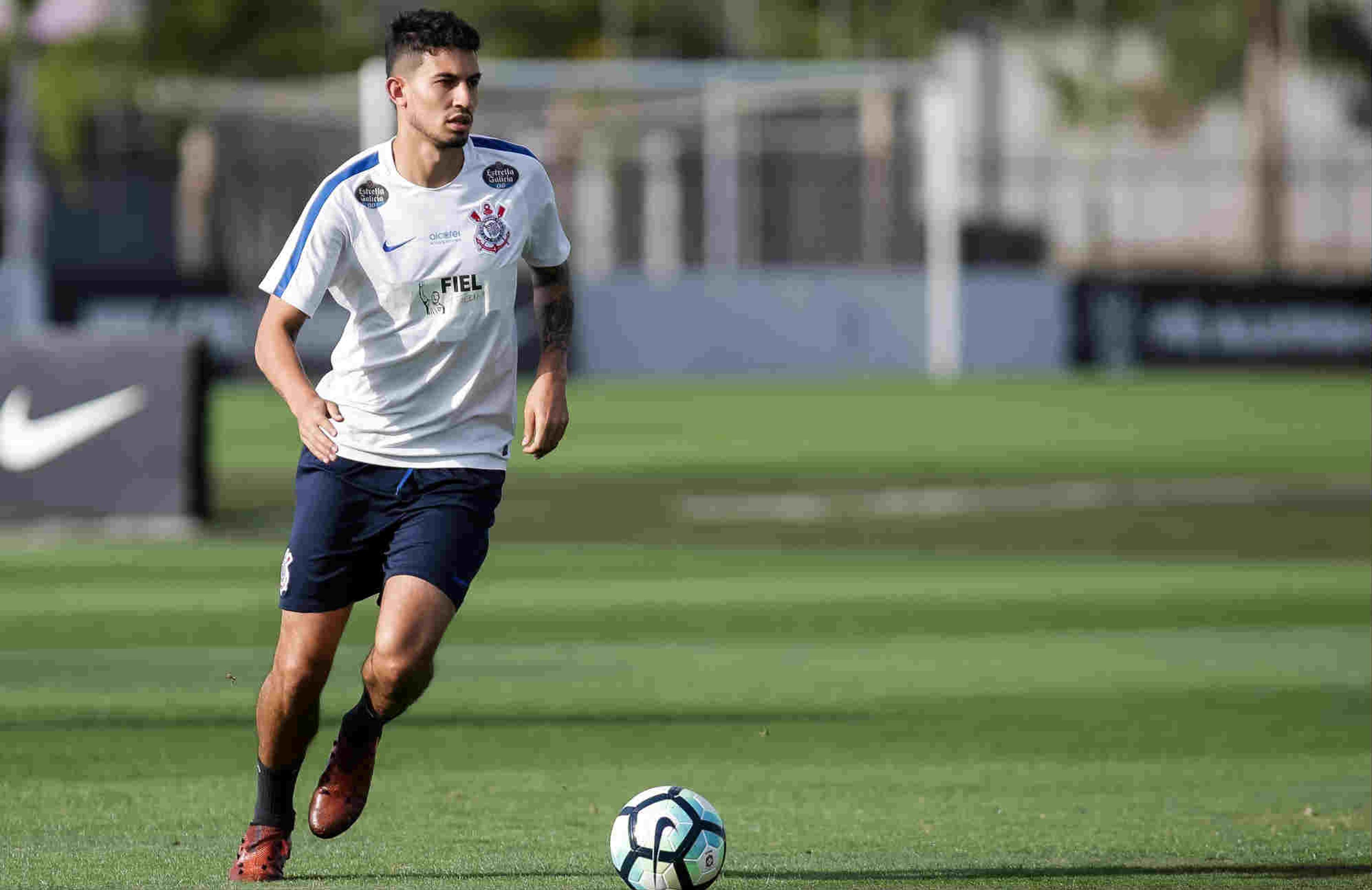 Saiba por que zagueiro já ‘aprovado’ pode ser titular do Corinthians dia 11