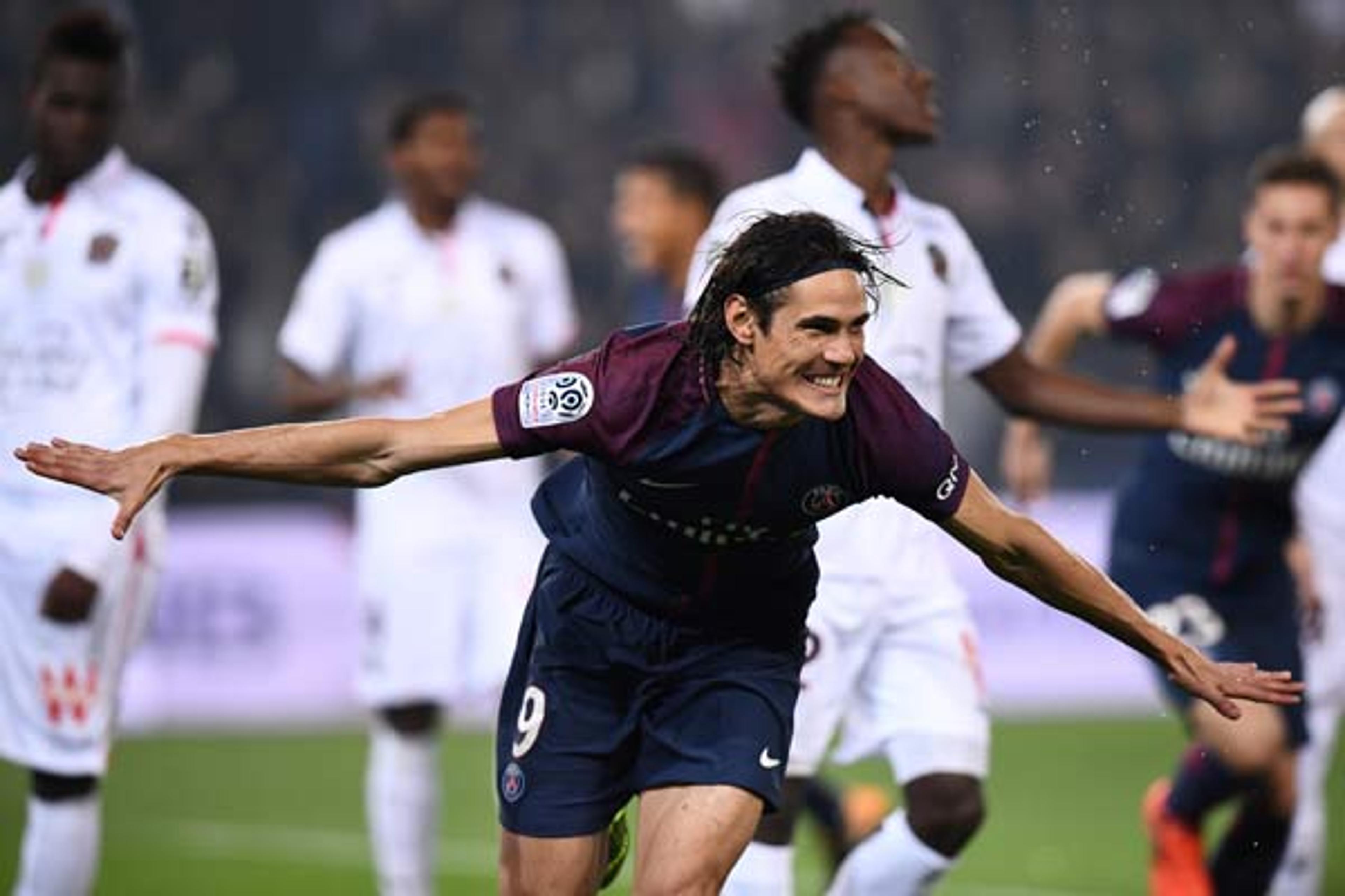 Cavani faz dois, Dante marca contra, e PSG passa fácil pelo Nice em Paris