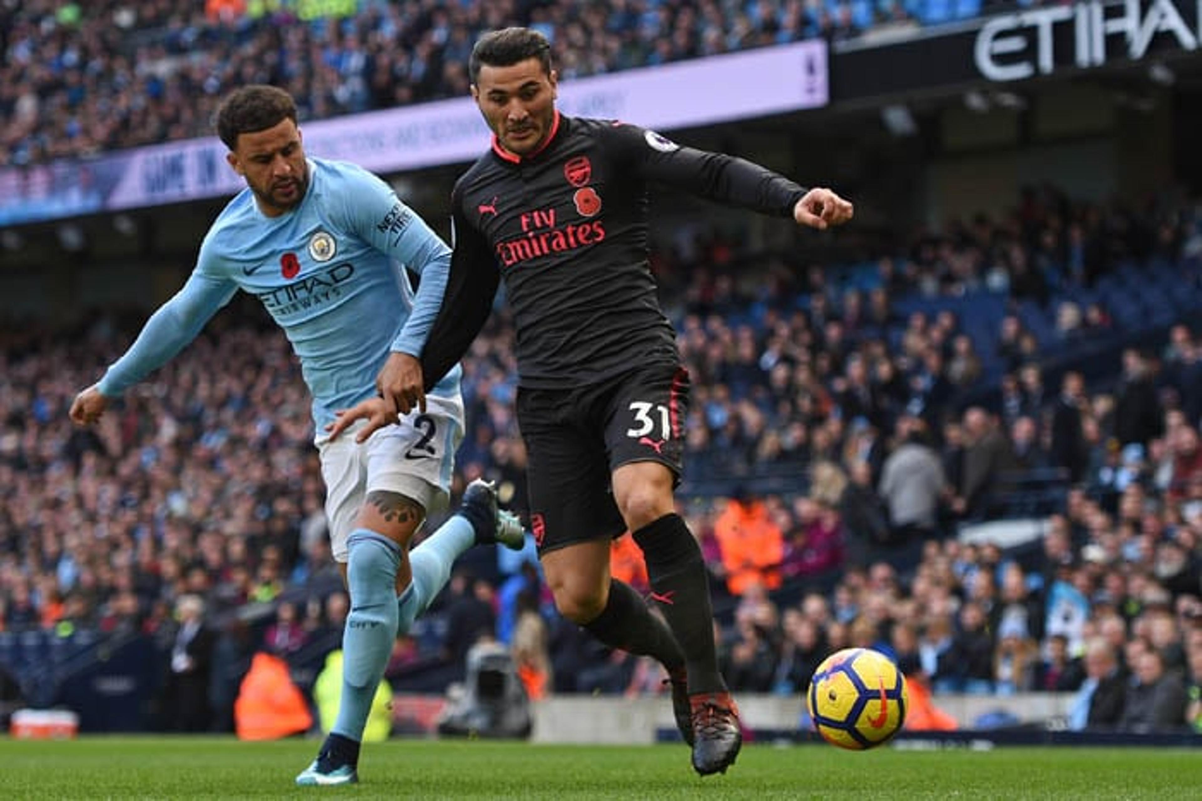 Vale título! Arsenal e Manchester City decidem a Copa da Liga Inglesa