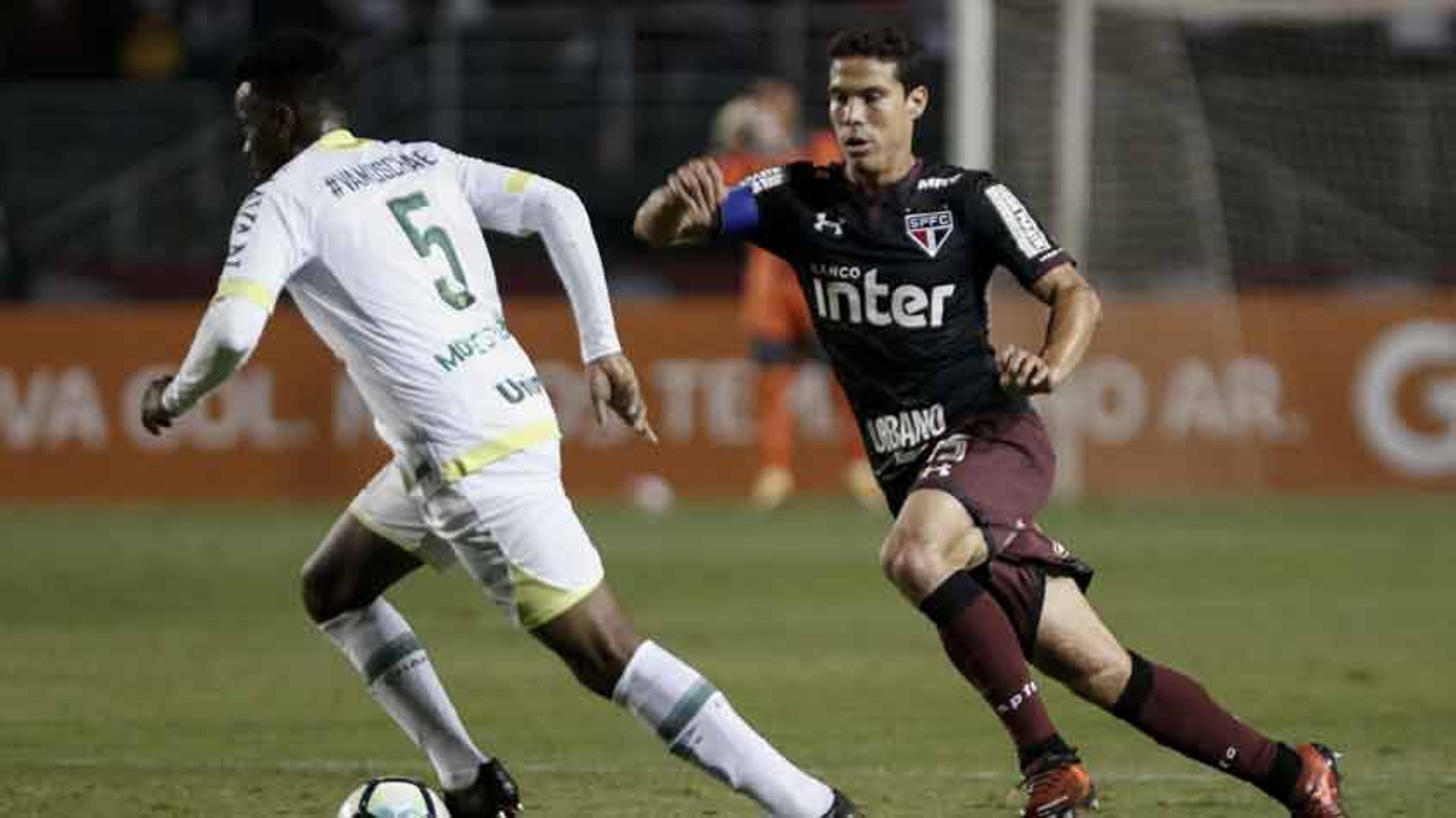 Hernanes diz que observação de Tite é só um estímulo e foca no São Paulo