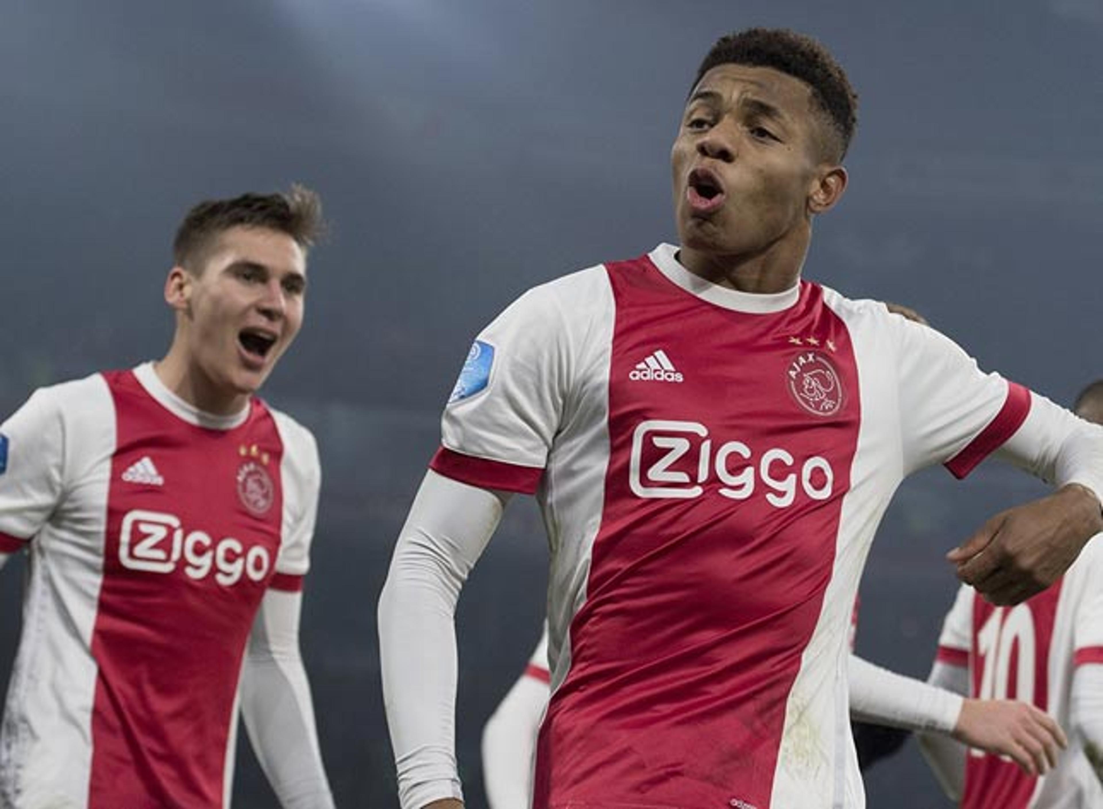 David Neres brilha, e Ajax bate o PSV no clássico do Campeonato Holandês