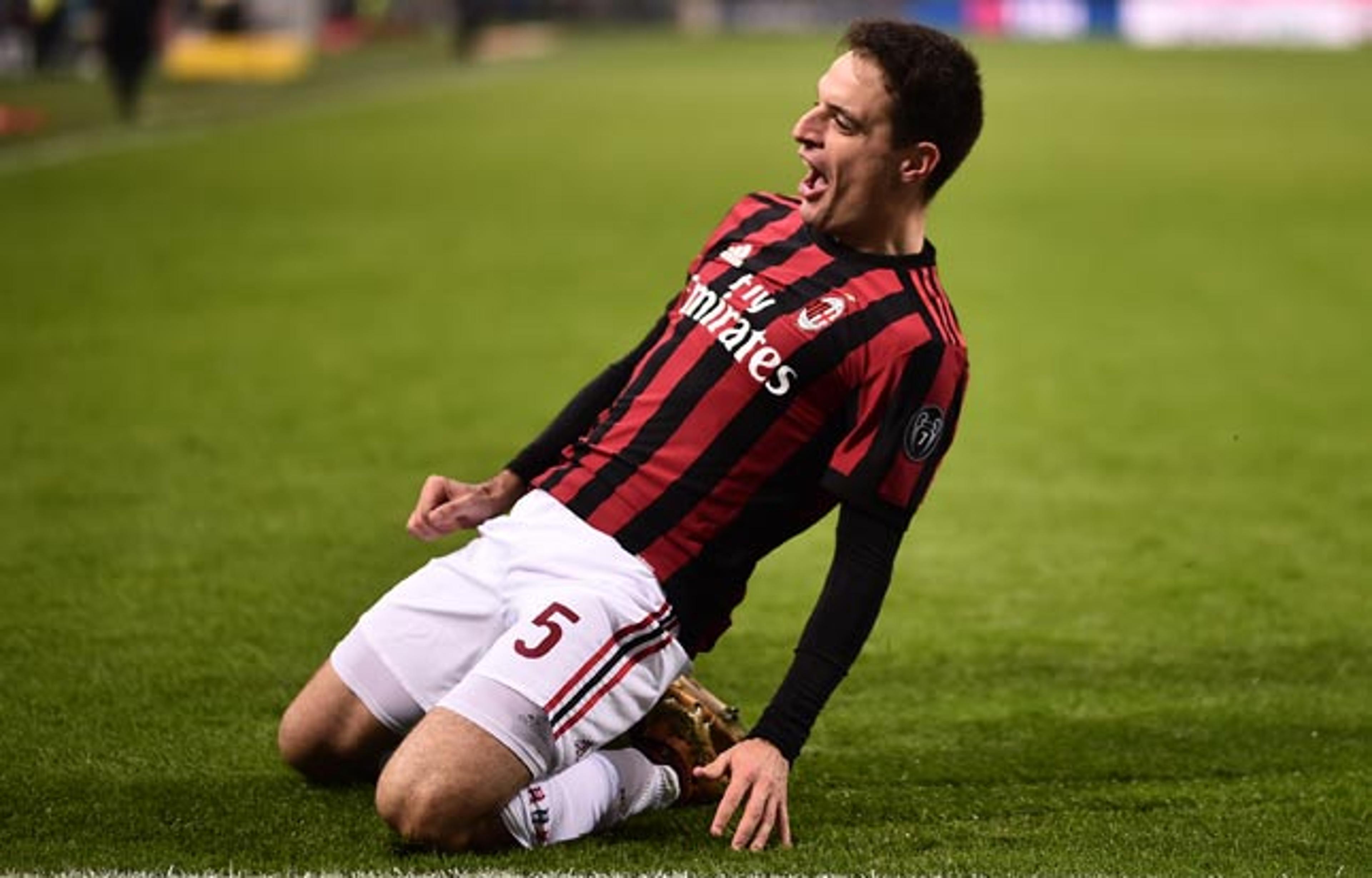 Bonaventura faz dois, e Milan vence a primeira sob o comando de Gattuso