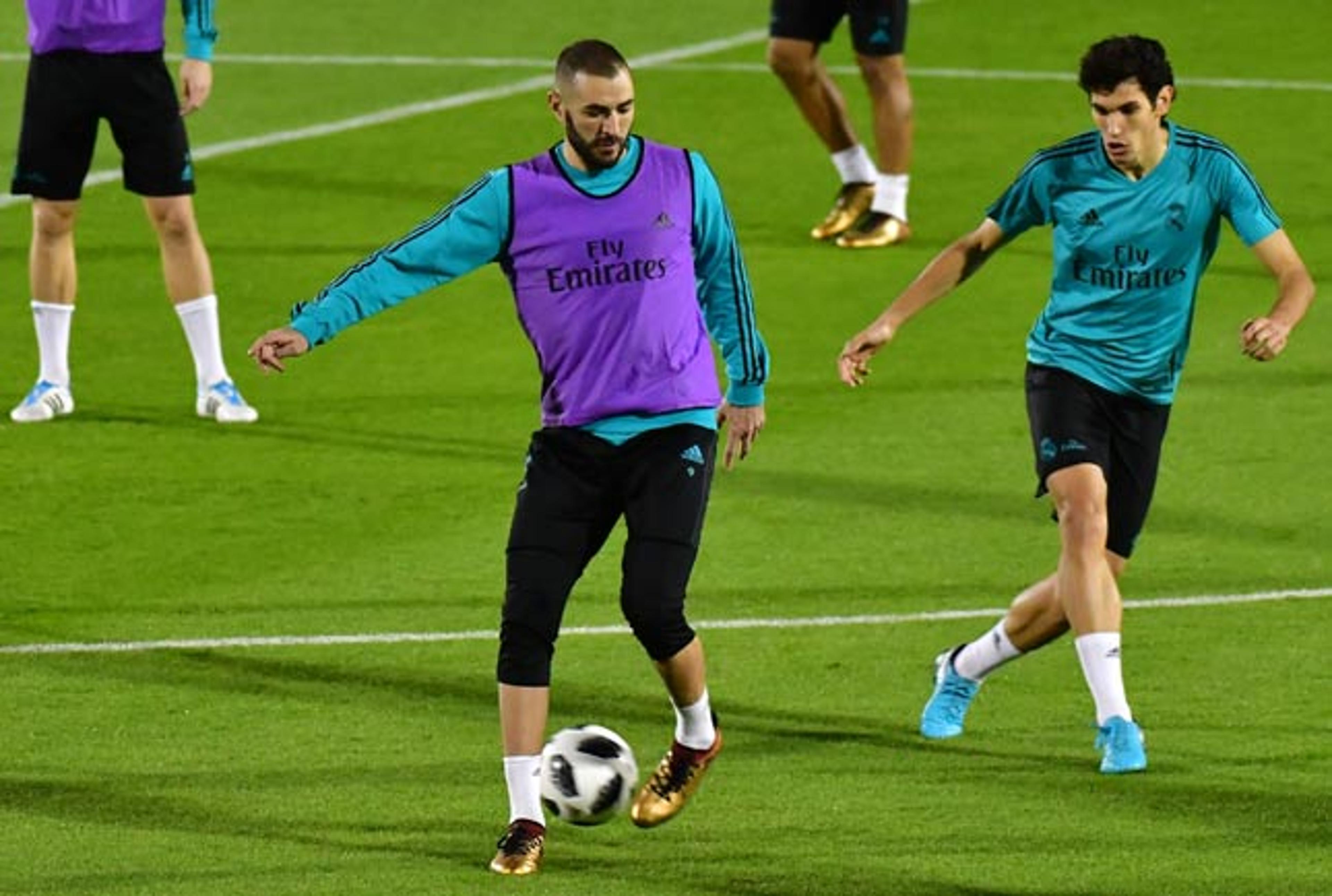 Real Madrid treina em Abu Dhabi, e trio dá susto durante atividade