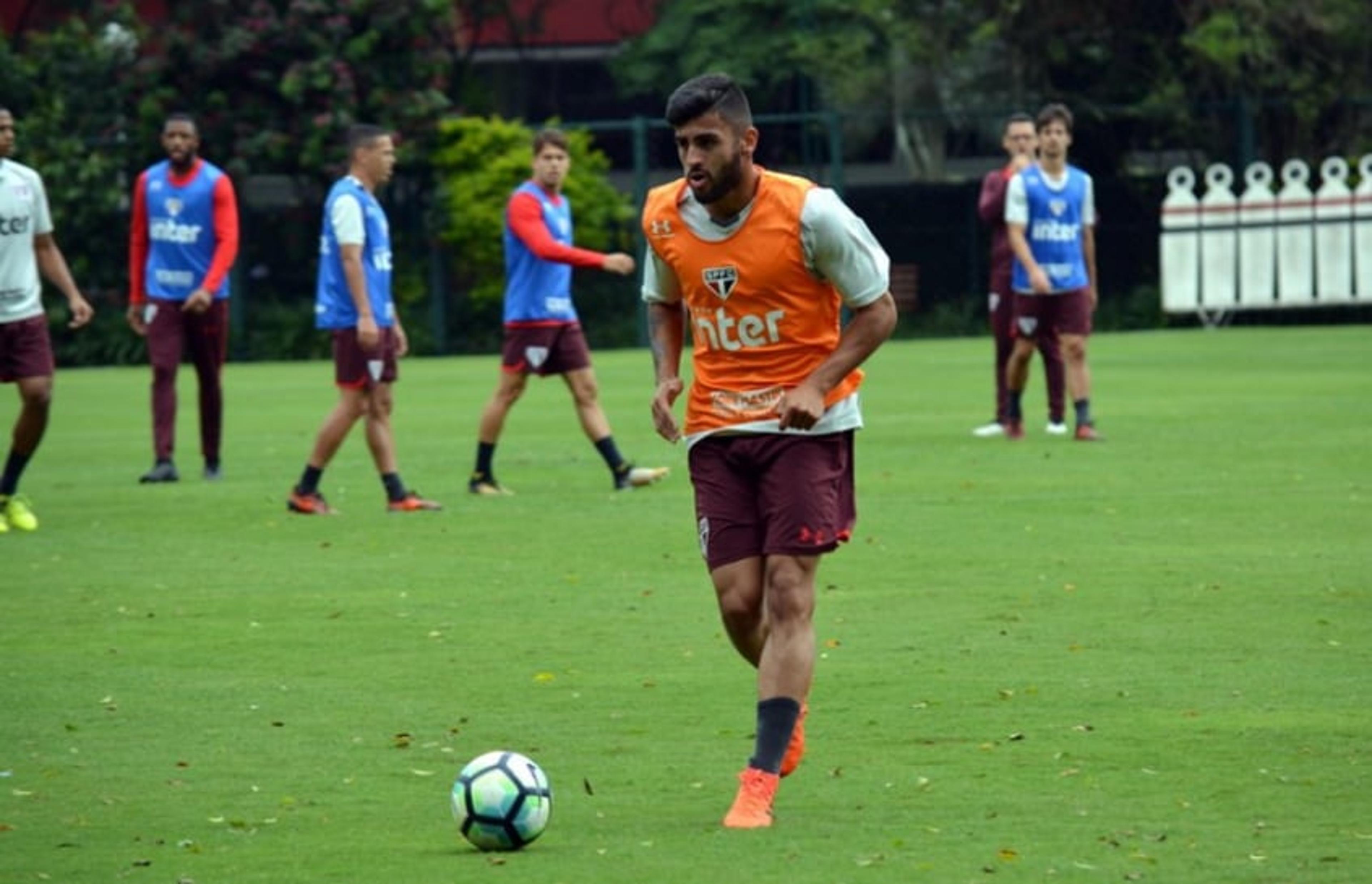 Inspirado em Renato Augusto e Casemiro, Liziero estreia em clássicos