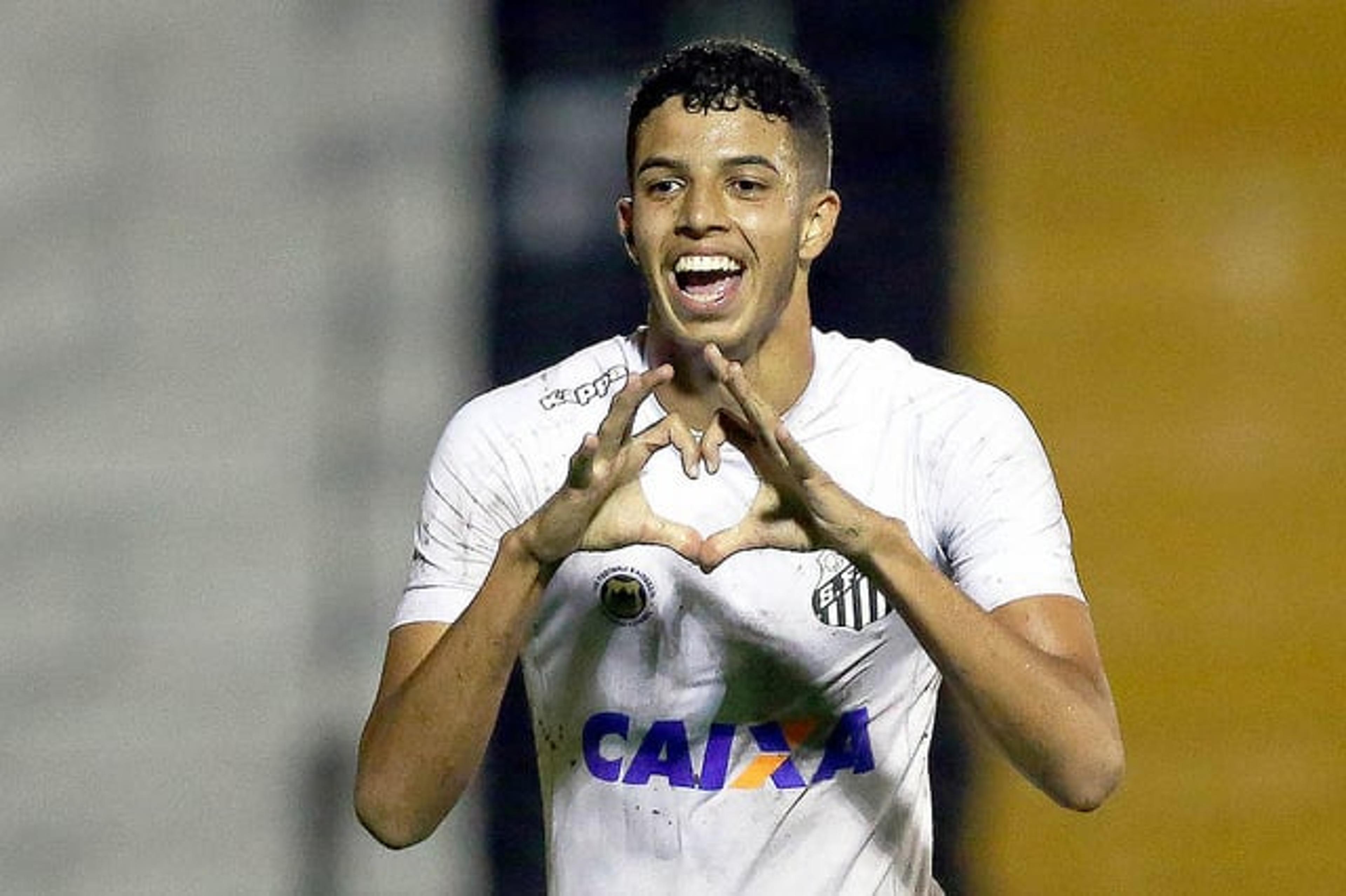 Kaique Rocha é o novo zagueiro do Athletico; confira