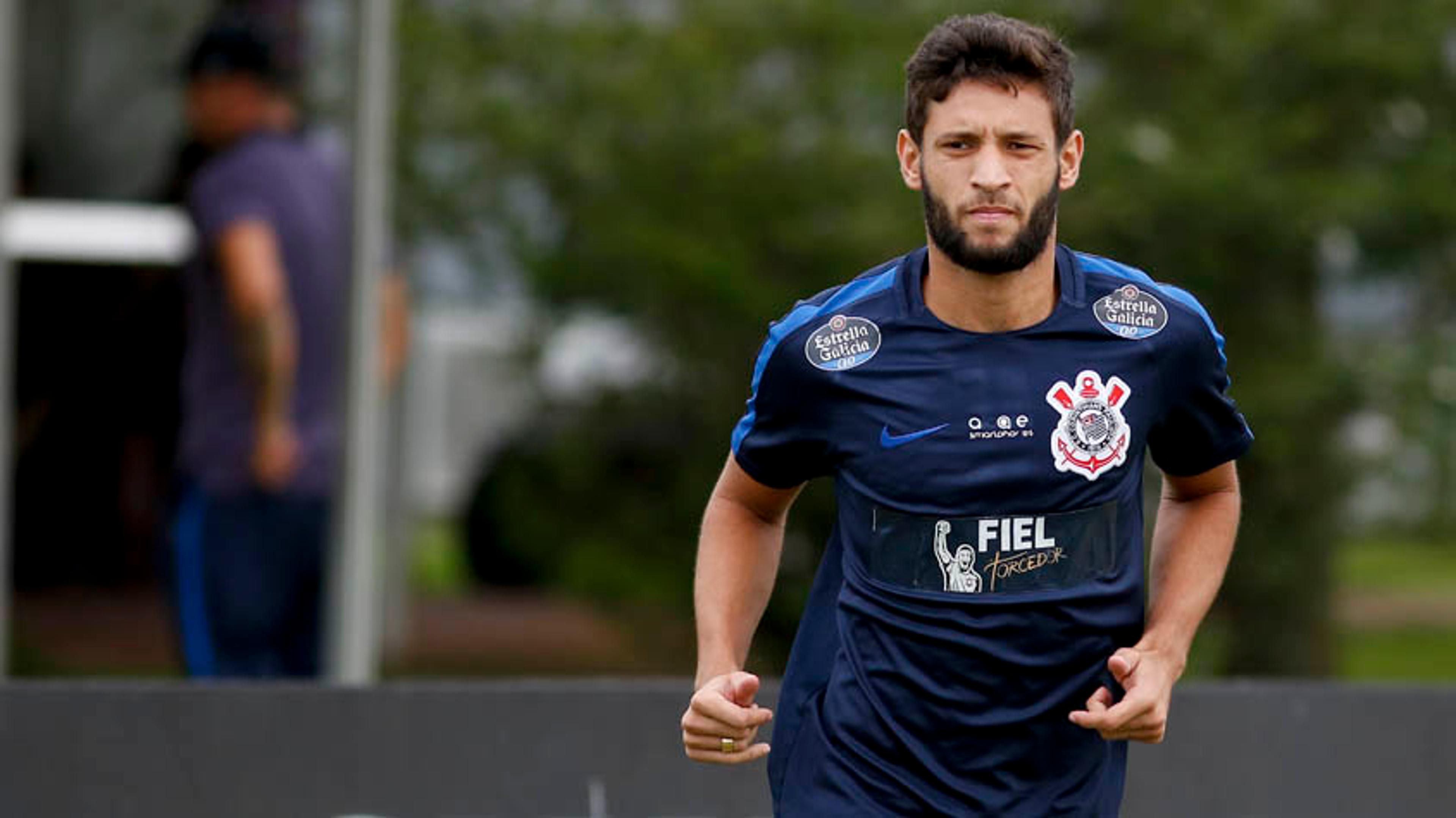 Juninho Capixaba é titular em treino do Corinthians; veja o time