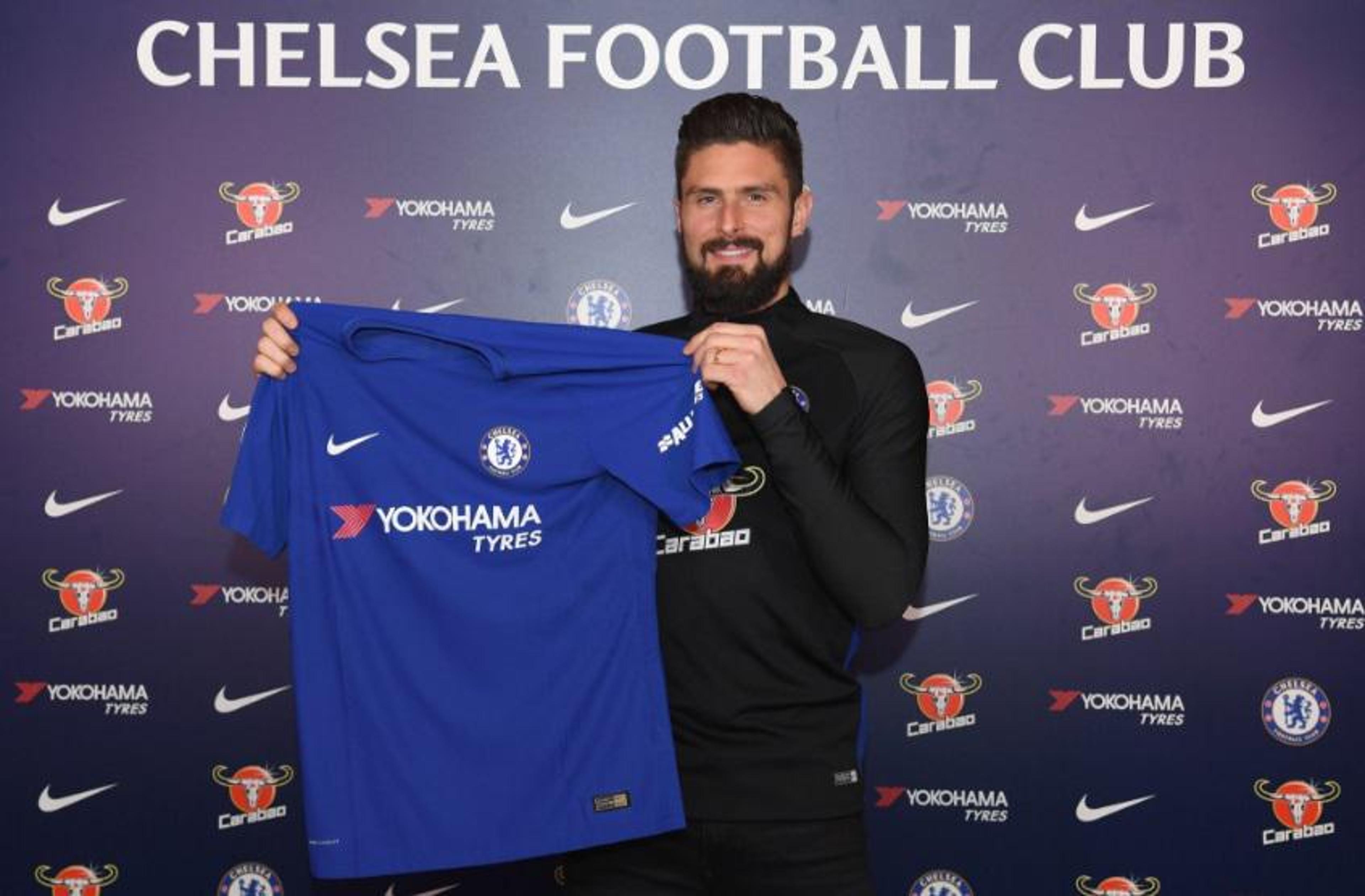 Henry lamenta saída de Giroud para o Chelsea: ‘Estranho vê-lo de azul’