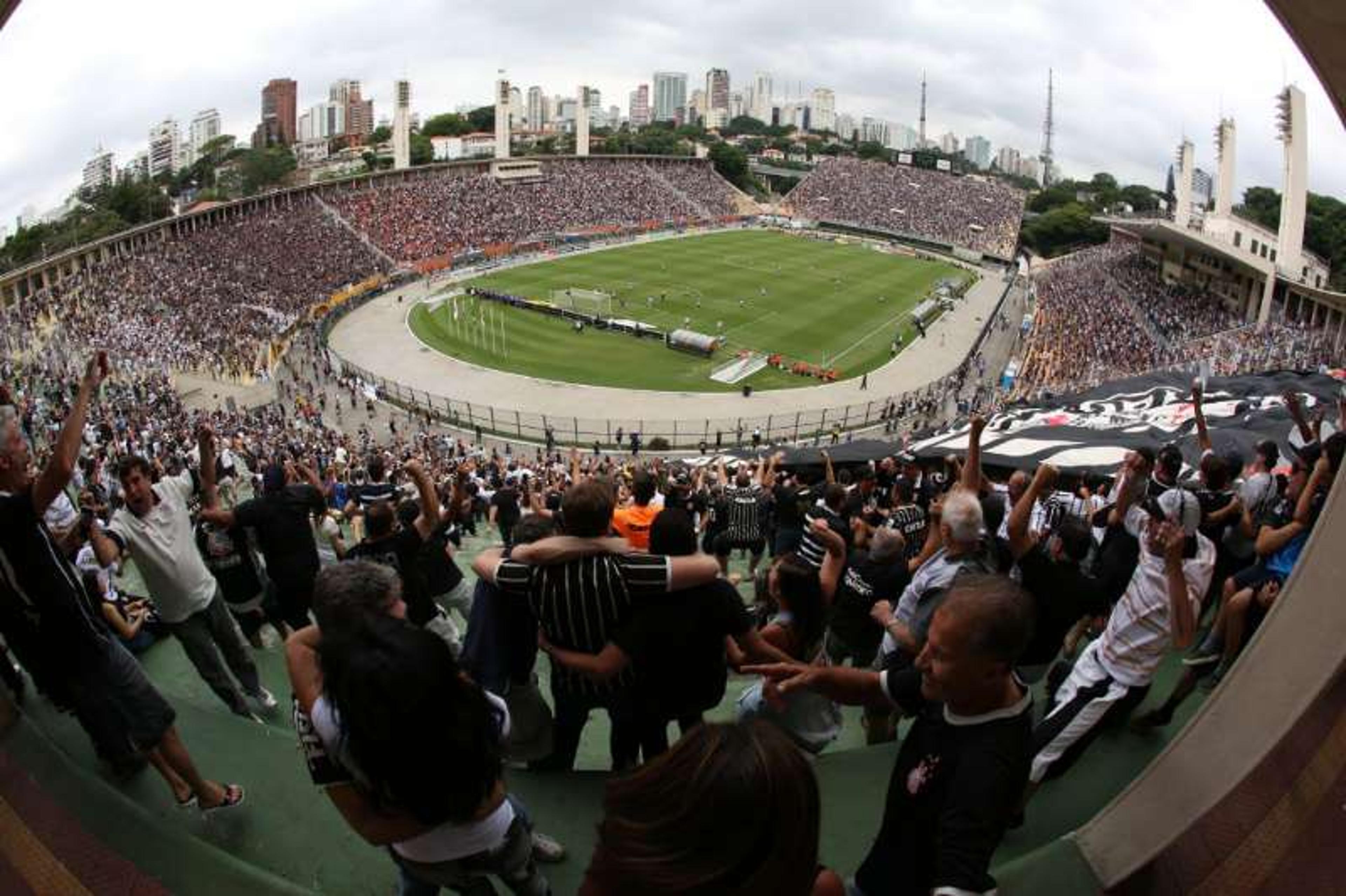 Corinthians volta ao Pacaembu por vaga à final e tem recorde de 1996