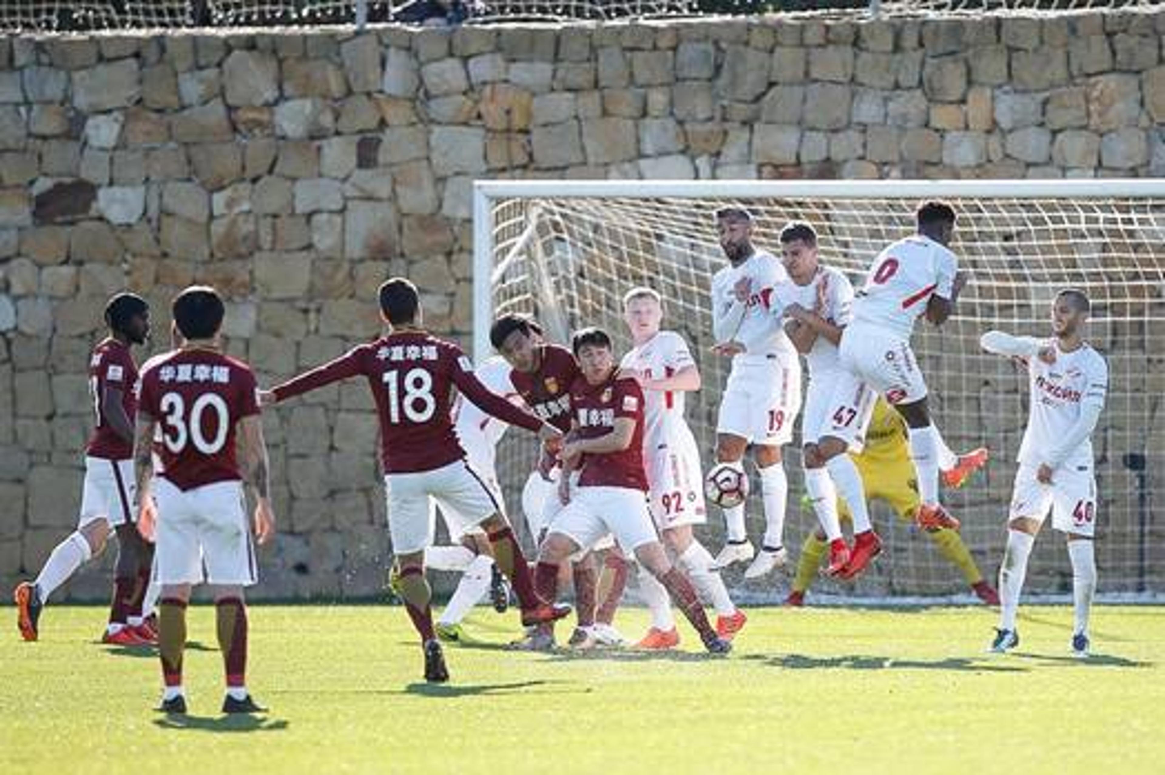 Hernanes faz gol e dá assistência em vitória do Hebei sobre Spartak