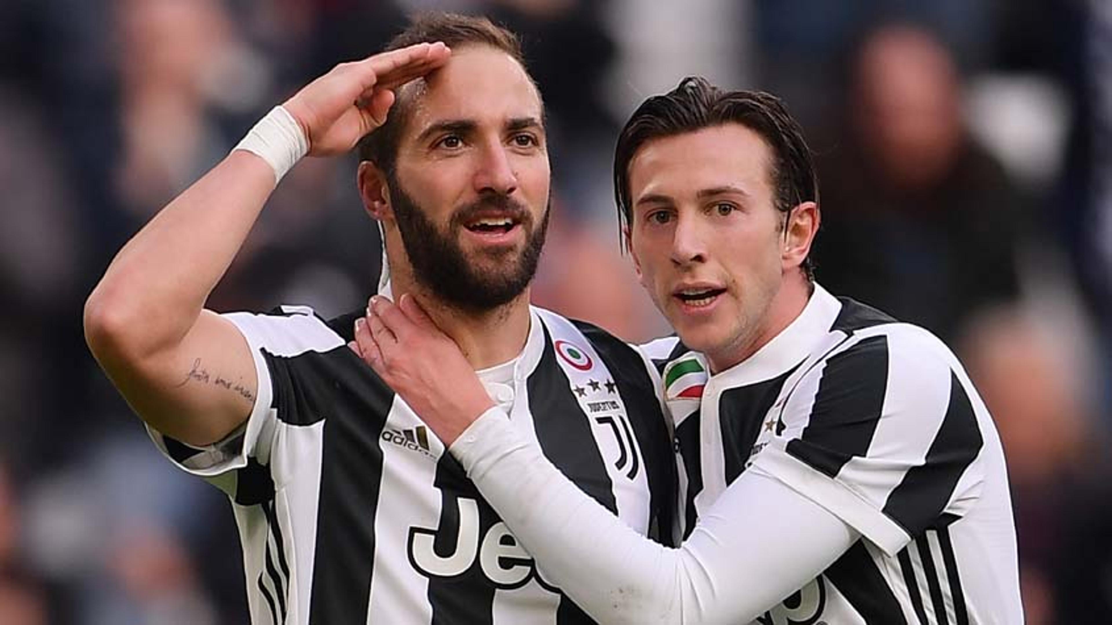 Com show de Higuaín, Juventus massacra o Sassuolo; Milan empata