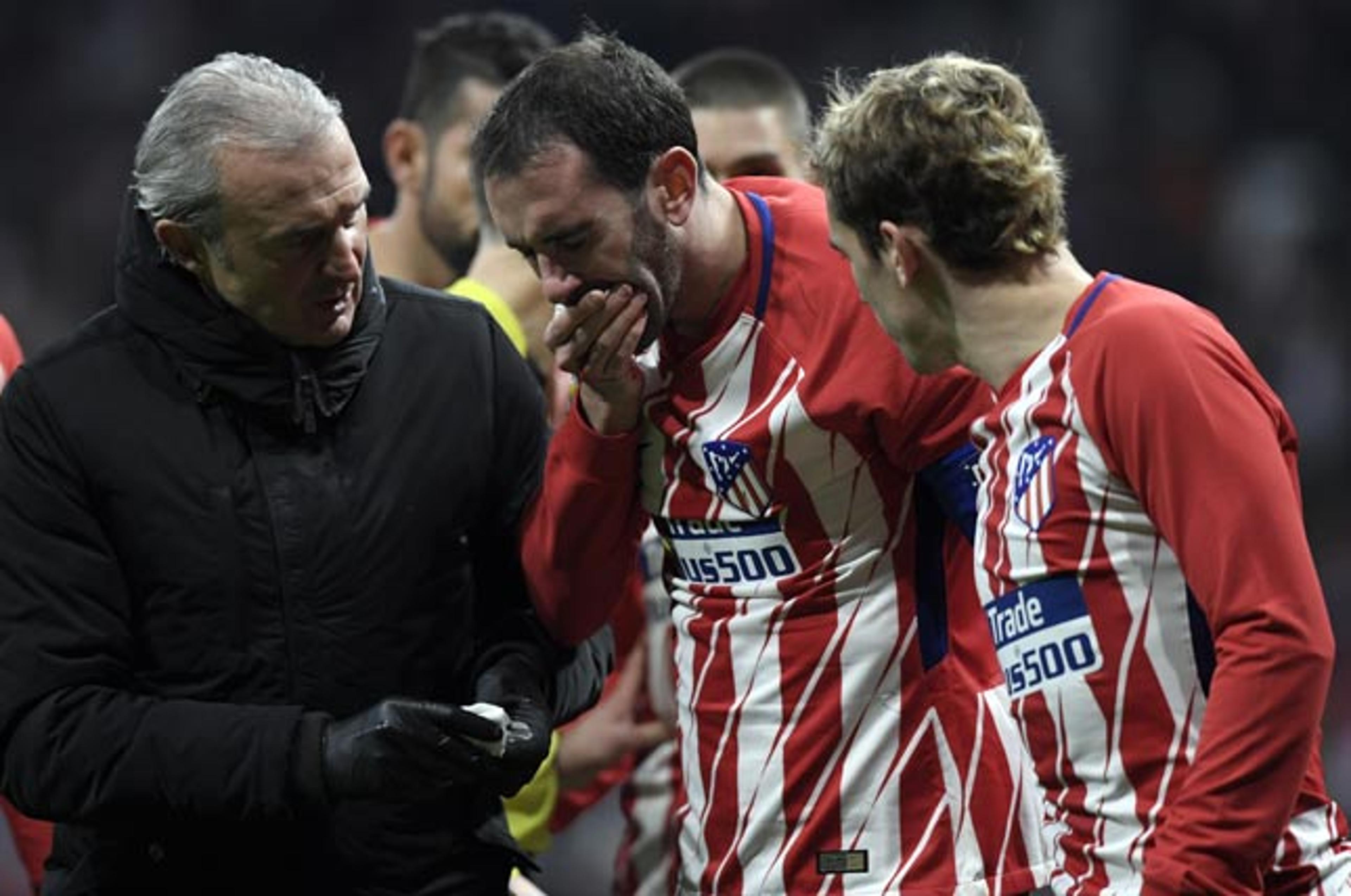 Godín treinará separado no Atlético após perder três dentes