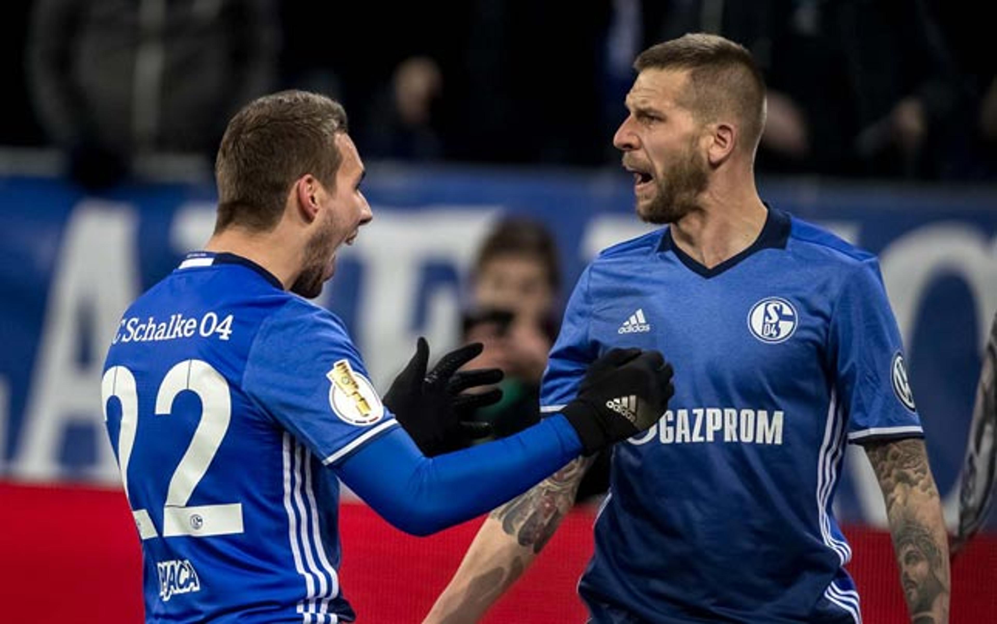 Schalke vence o Wolfsburg e avança à semifinal da Copa da Alemanha