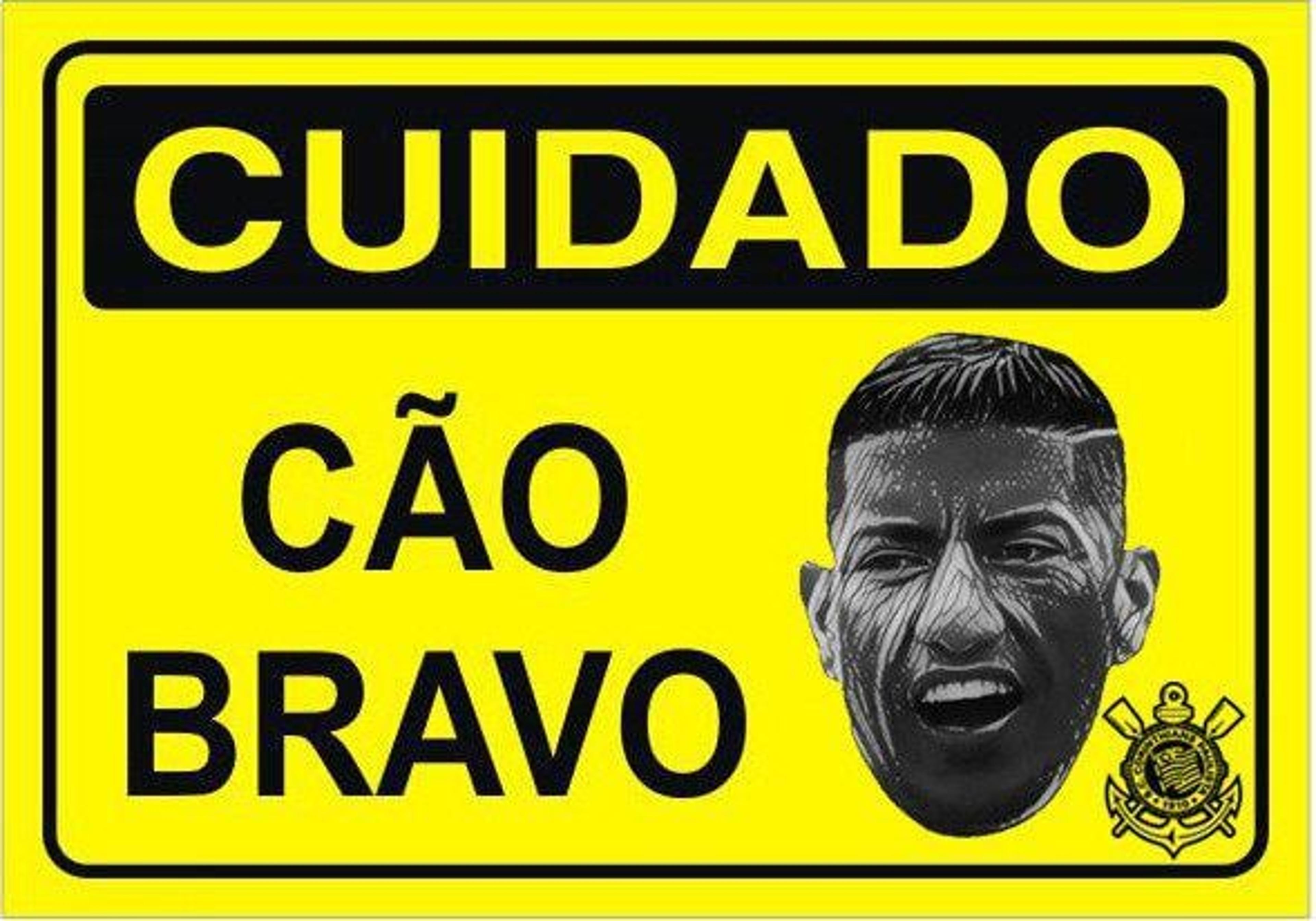 Corinthians anuncia a volta do volante Ralf: ‘Cuidado, cão bravo’