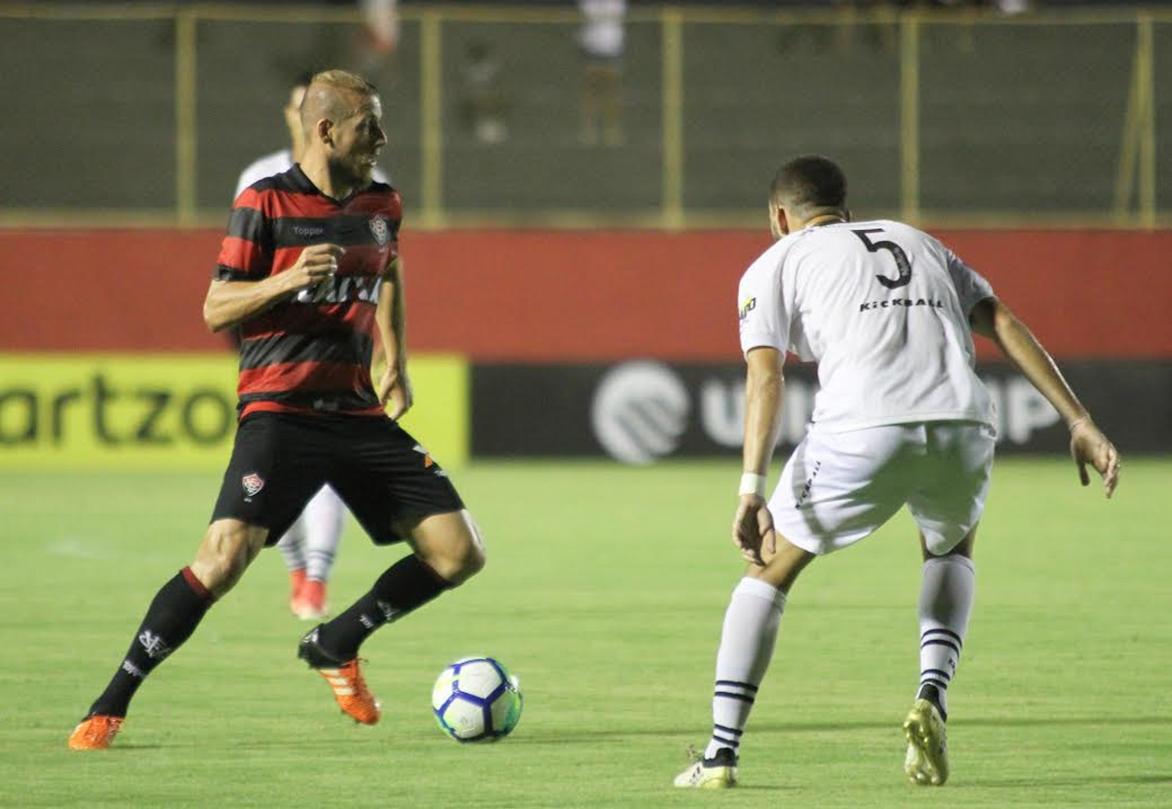 Focado no Ba-Vi, Uillian Correia espera grande jogo no Barradão