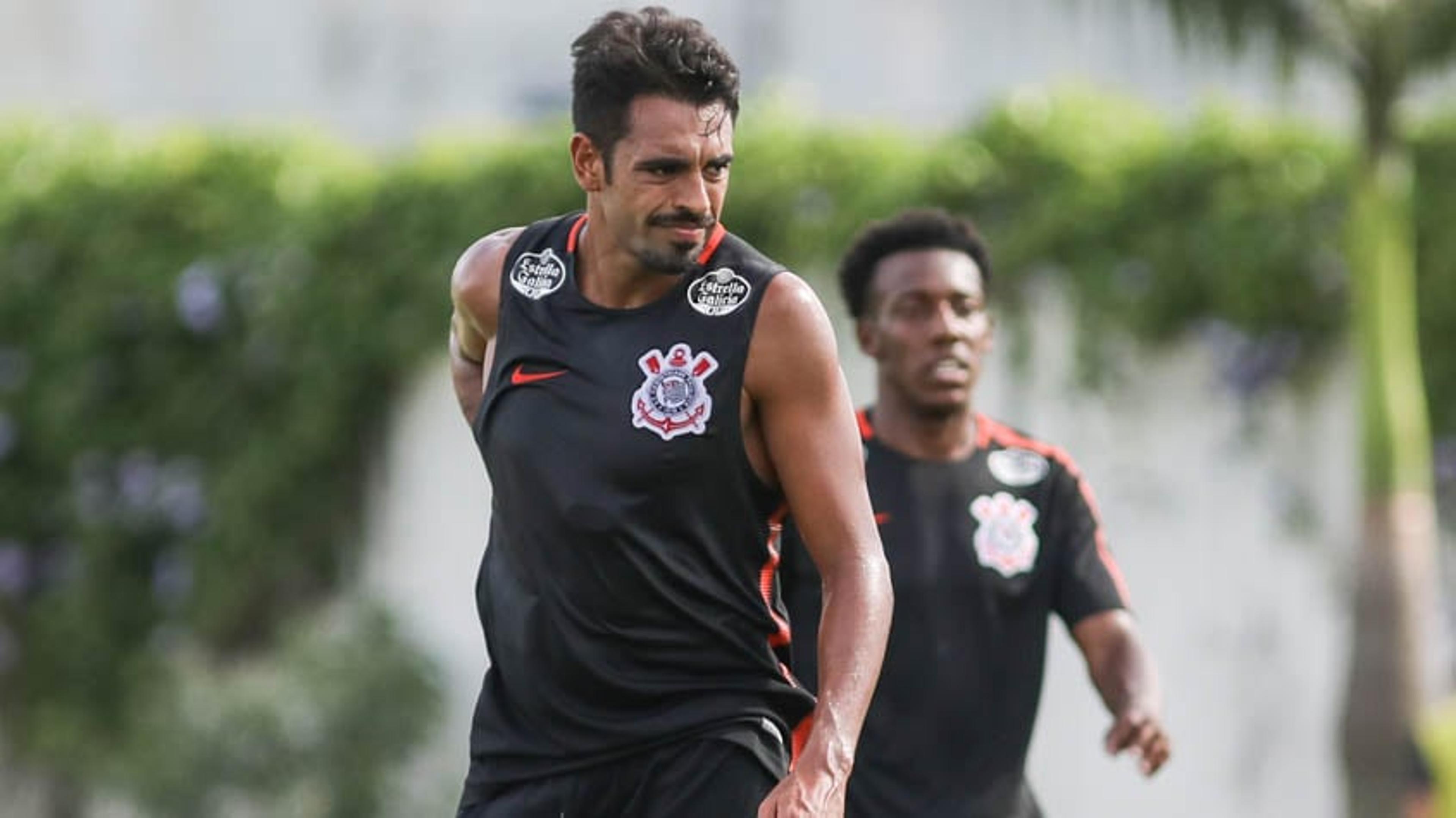 Corinthians acerta empréstimo de Júnior Dutra para clube de Dubai