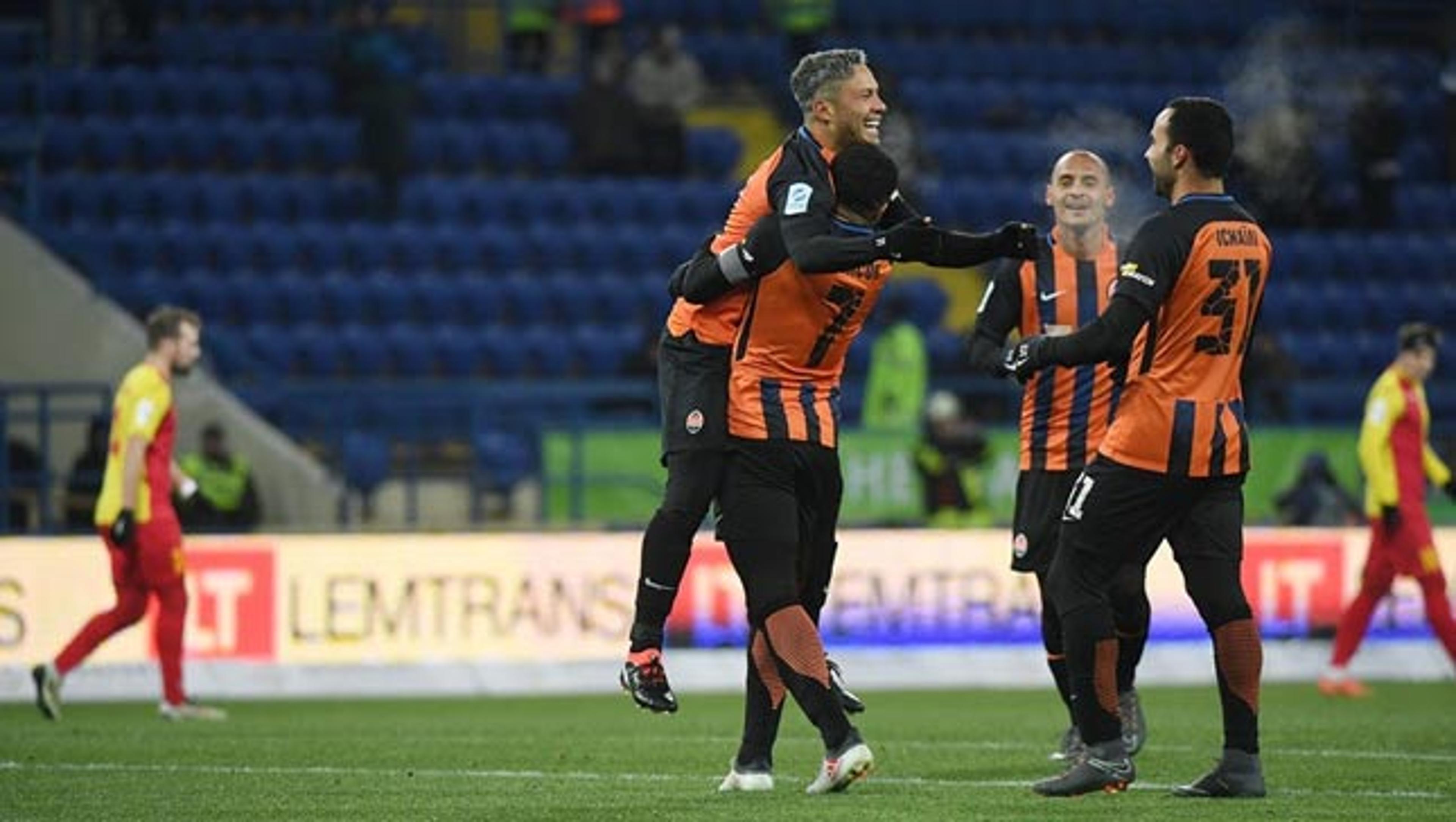 Marlos faz dois em goleada do Shakhtar Donetsk no Ucraniano